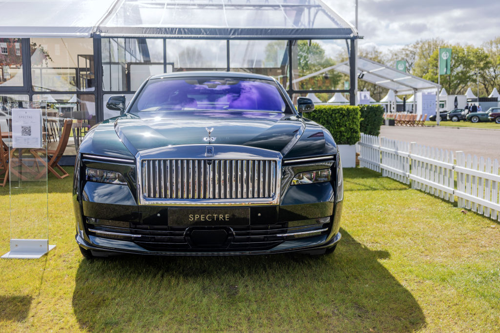 Rolls-Royce Spectre - 400 000$ (US)