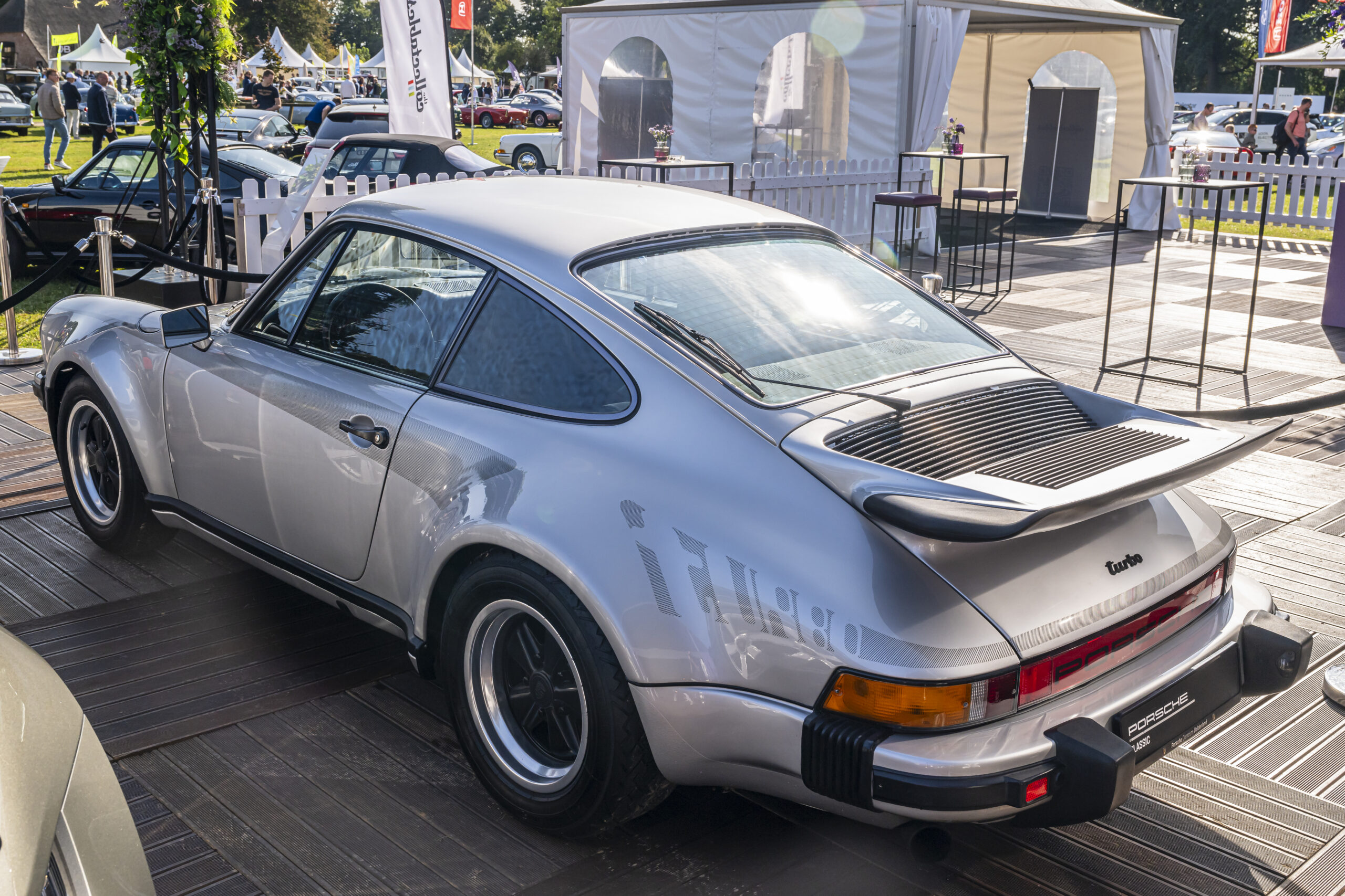 Porsche 911 Turbo (930)