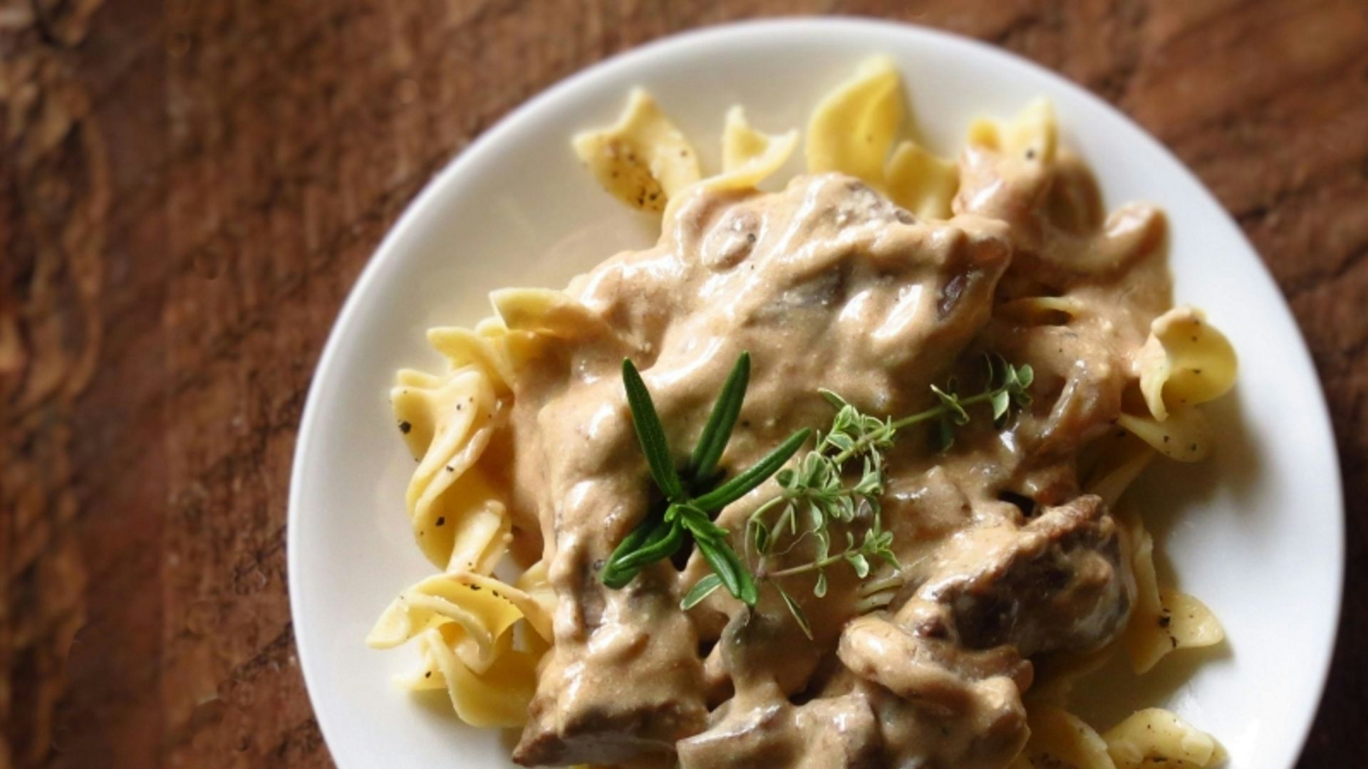 18. Bœuf Stroganoff