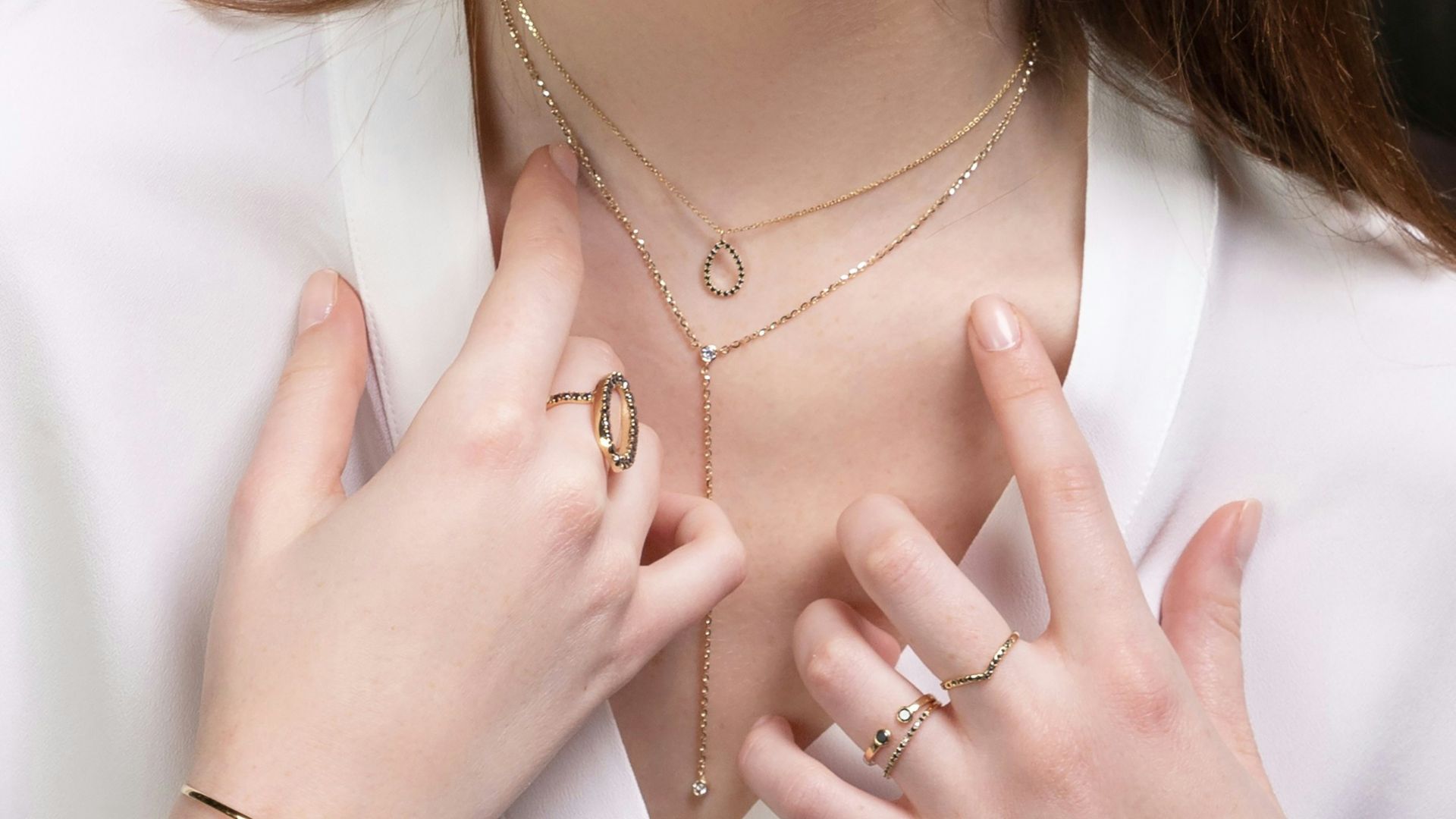 17. Ses bijoux