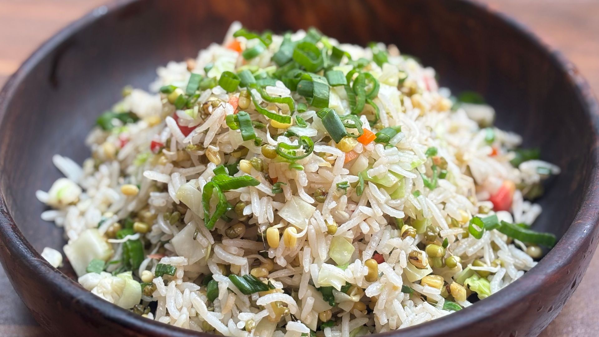12. Bol de riz frit aux légumes