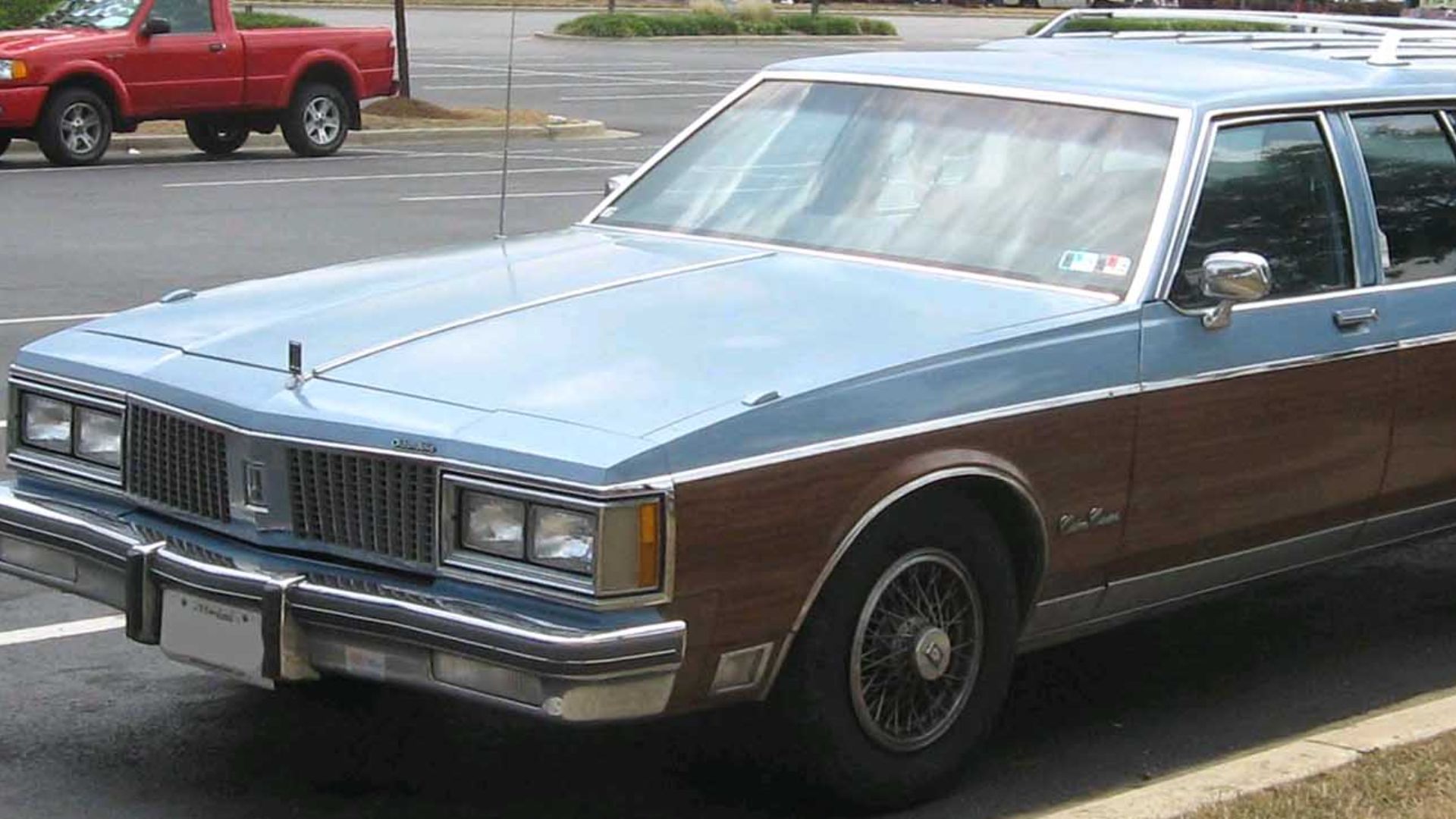 20. Oldsmobile Custom Cruiser
