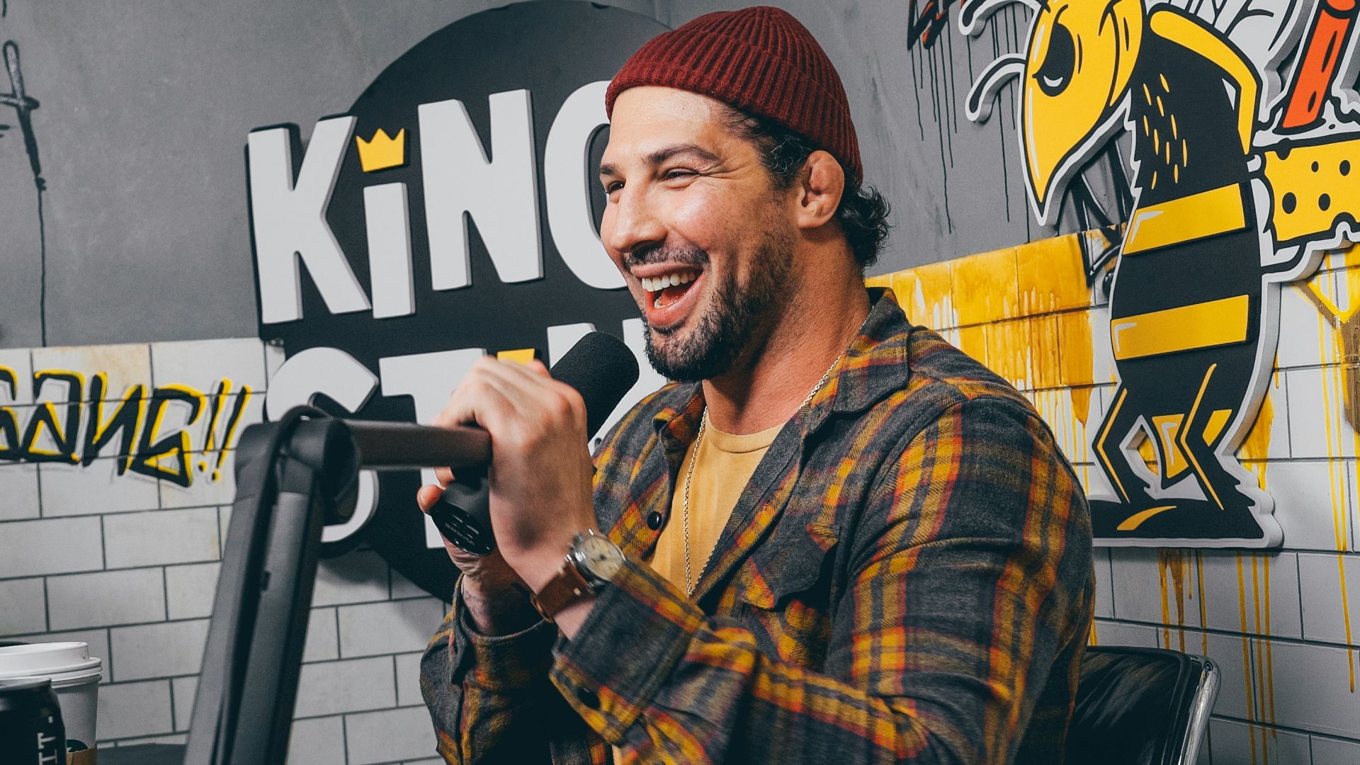 12. Assistez à une lecture publique ou à une soirée d'humour