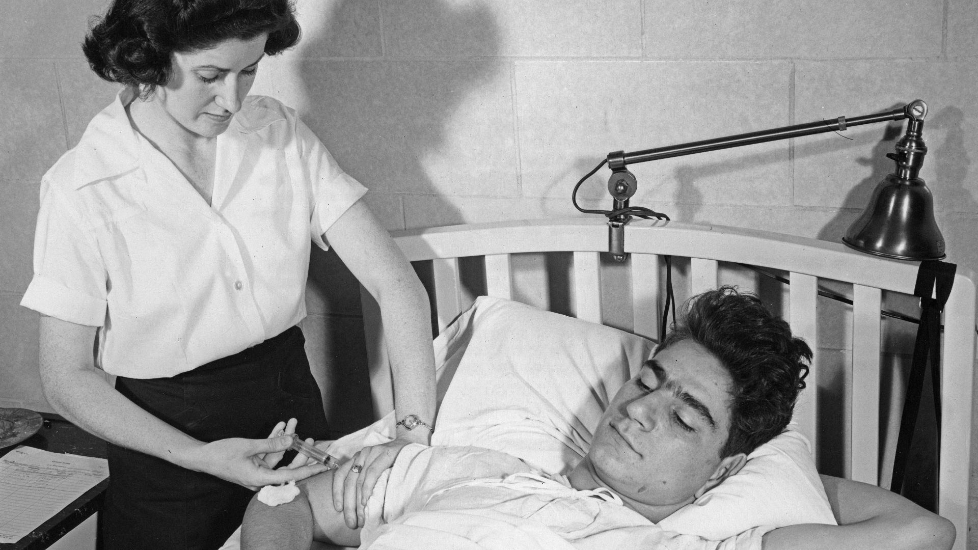 12. L'iproniazide et les antidépresseurs