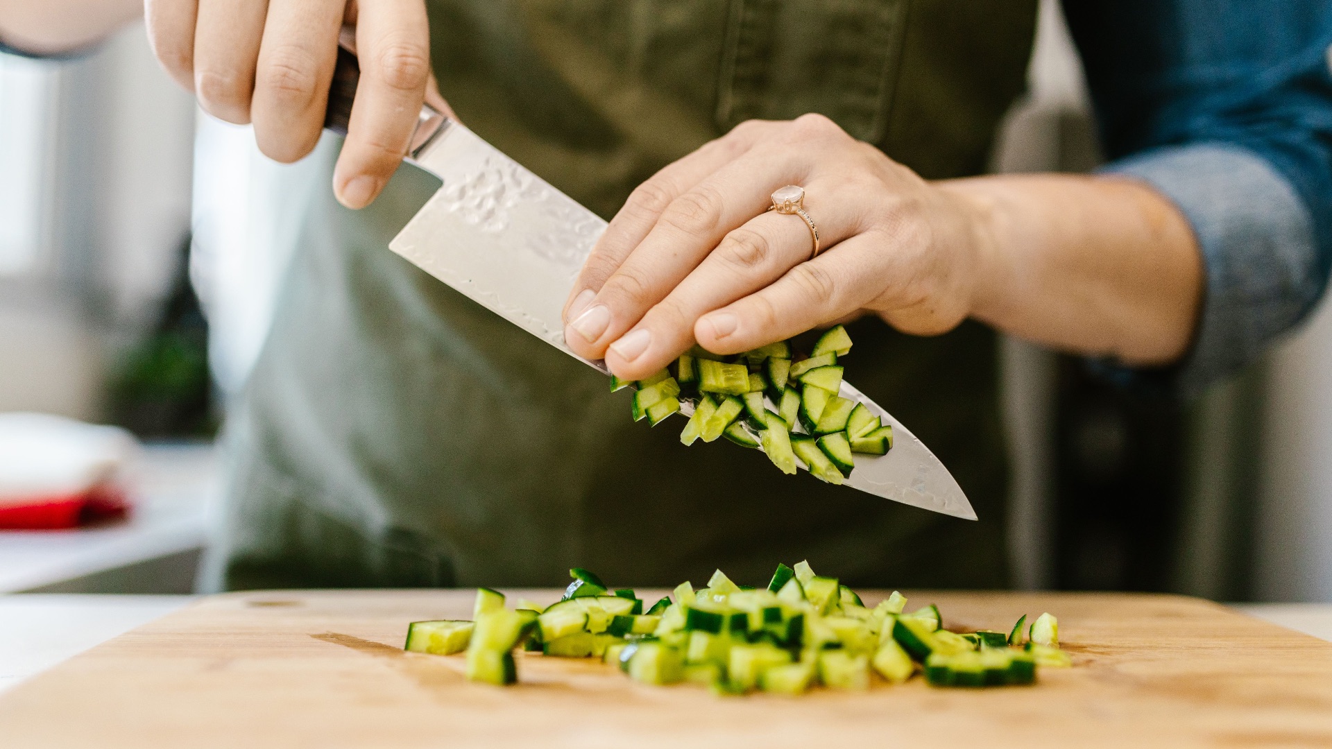 Les 10 dangers cachés de la cuisine maison et les 10 bienfaits pour la santé qui en valent la peine