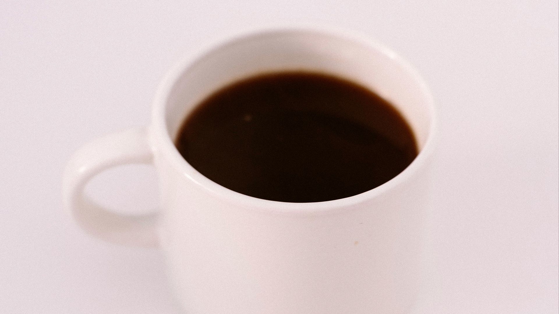 6. Boire du café