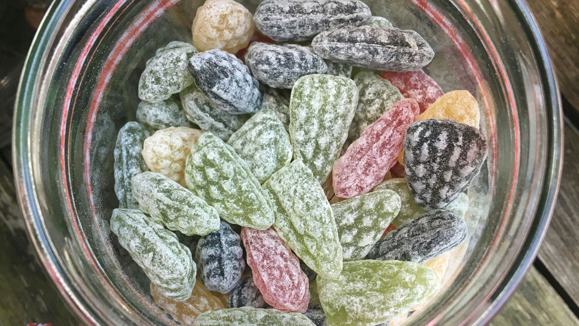 4. Les « Circus Peanuts »