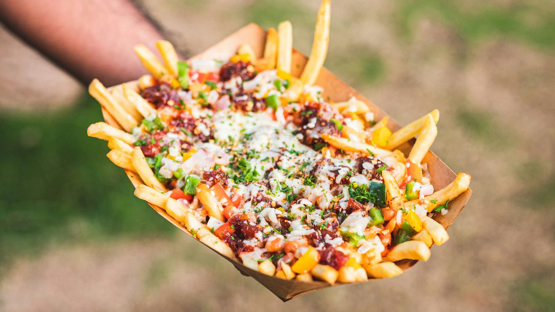 13. Frites au chili et au fromage