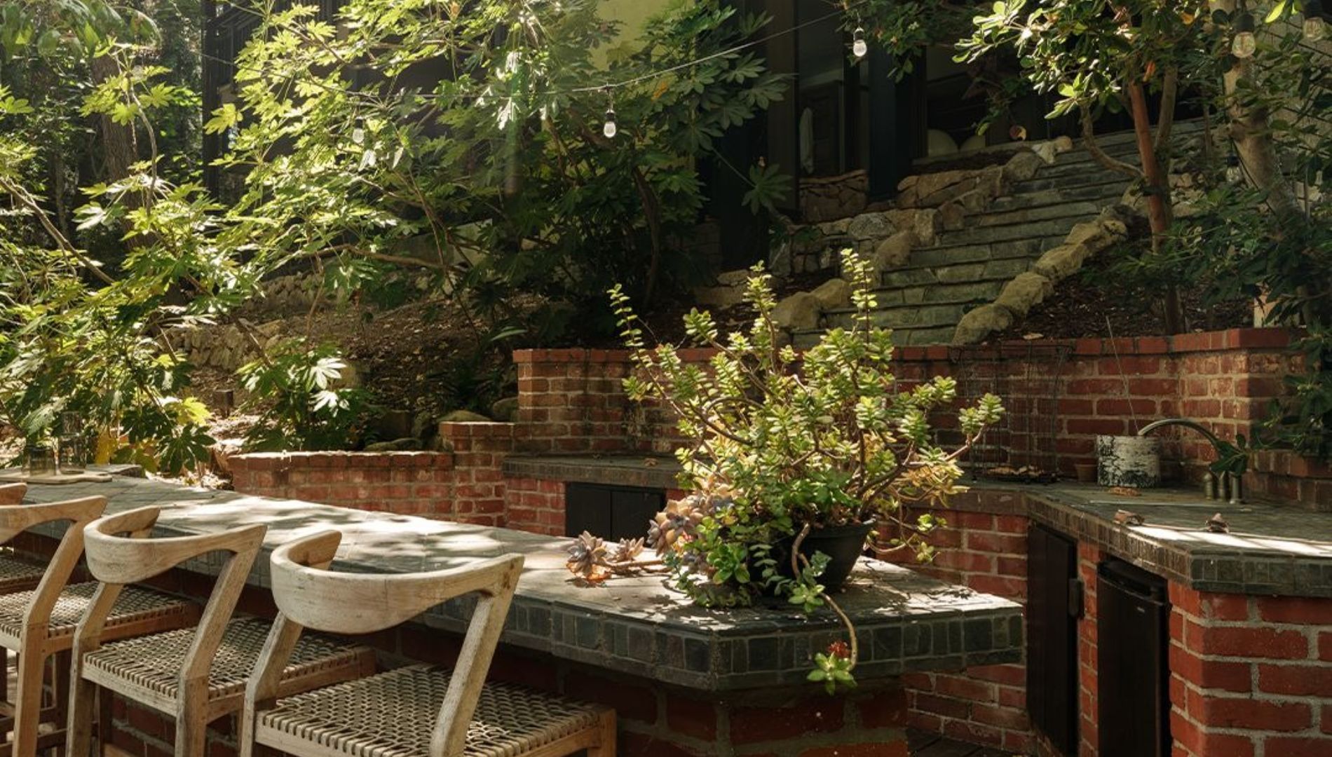 The Outdoor Kitchen
