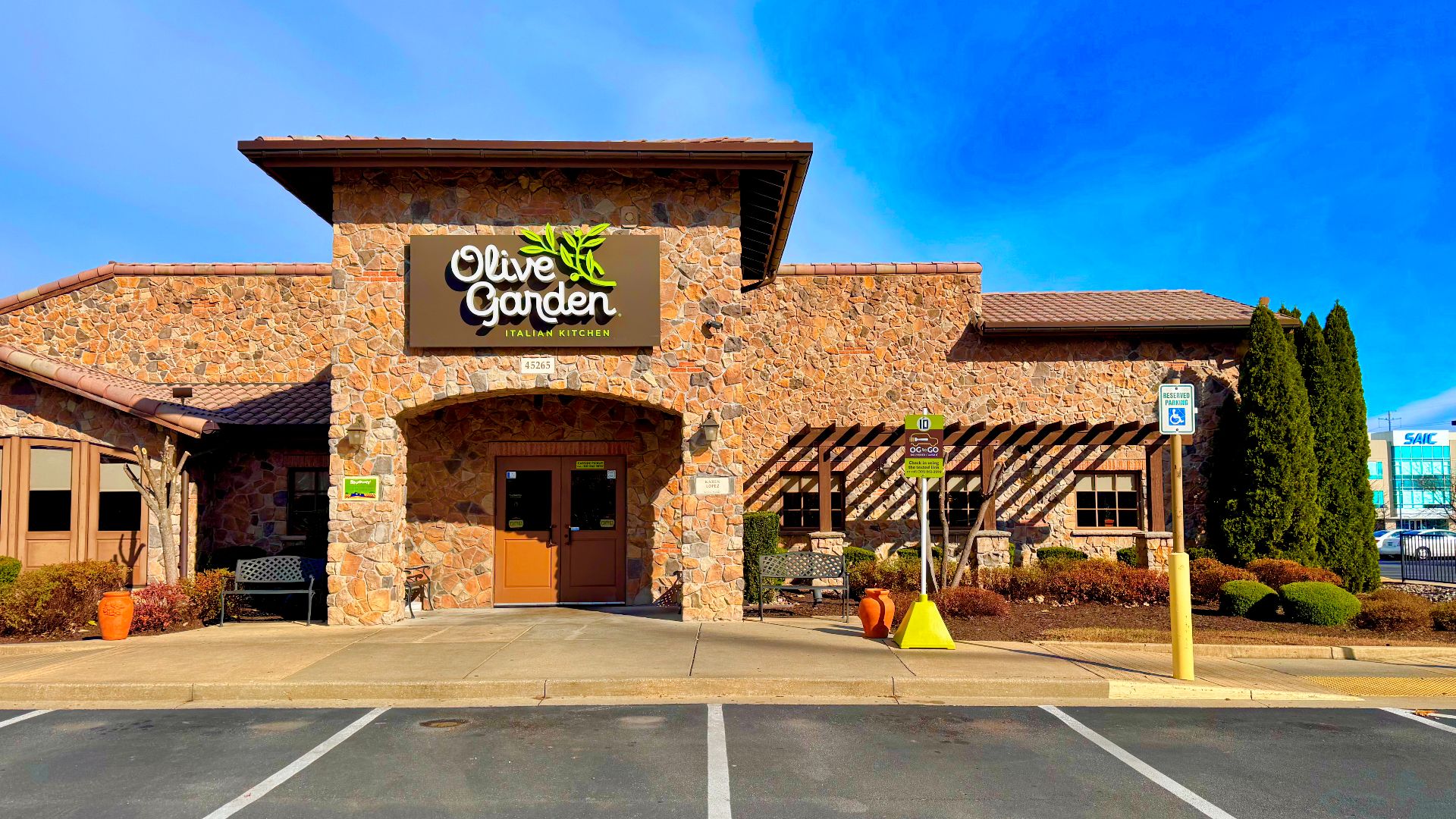 12. Olive Garden