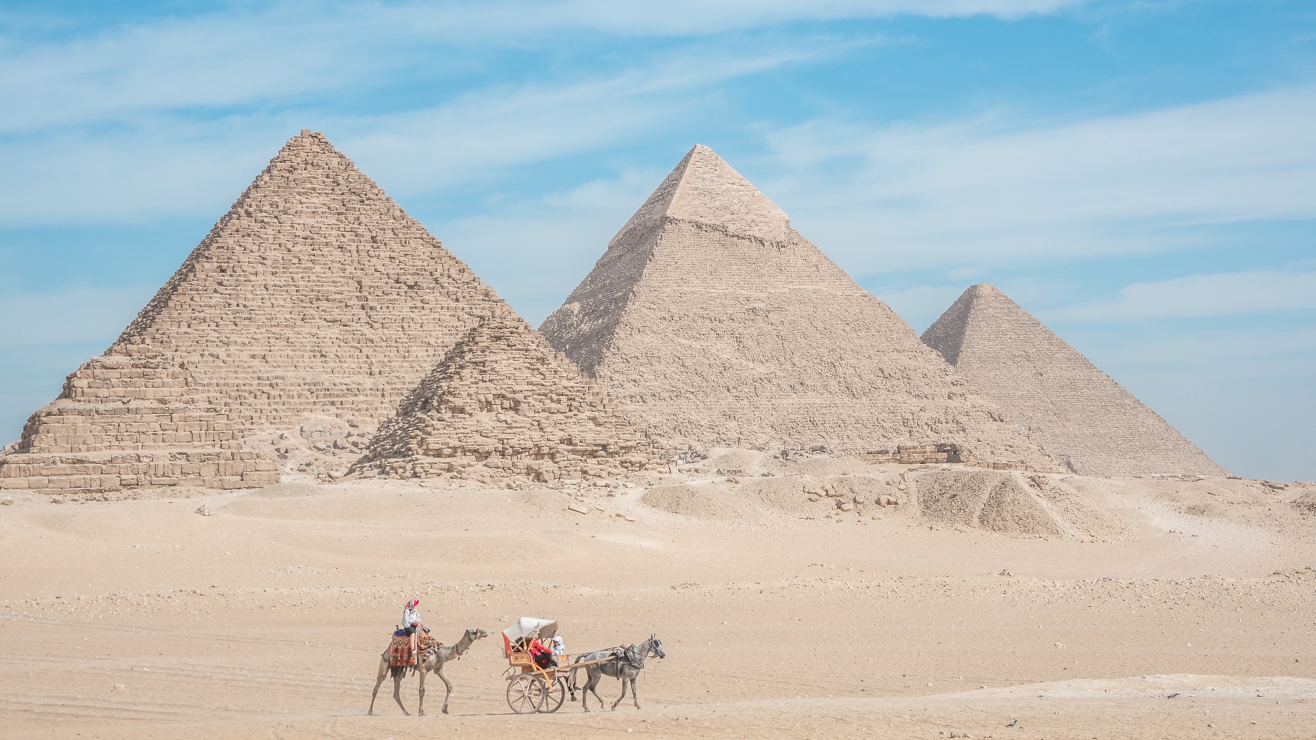 19. Les pyramides égyptiennes construites par des esclaves