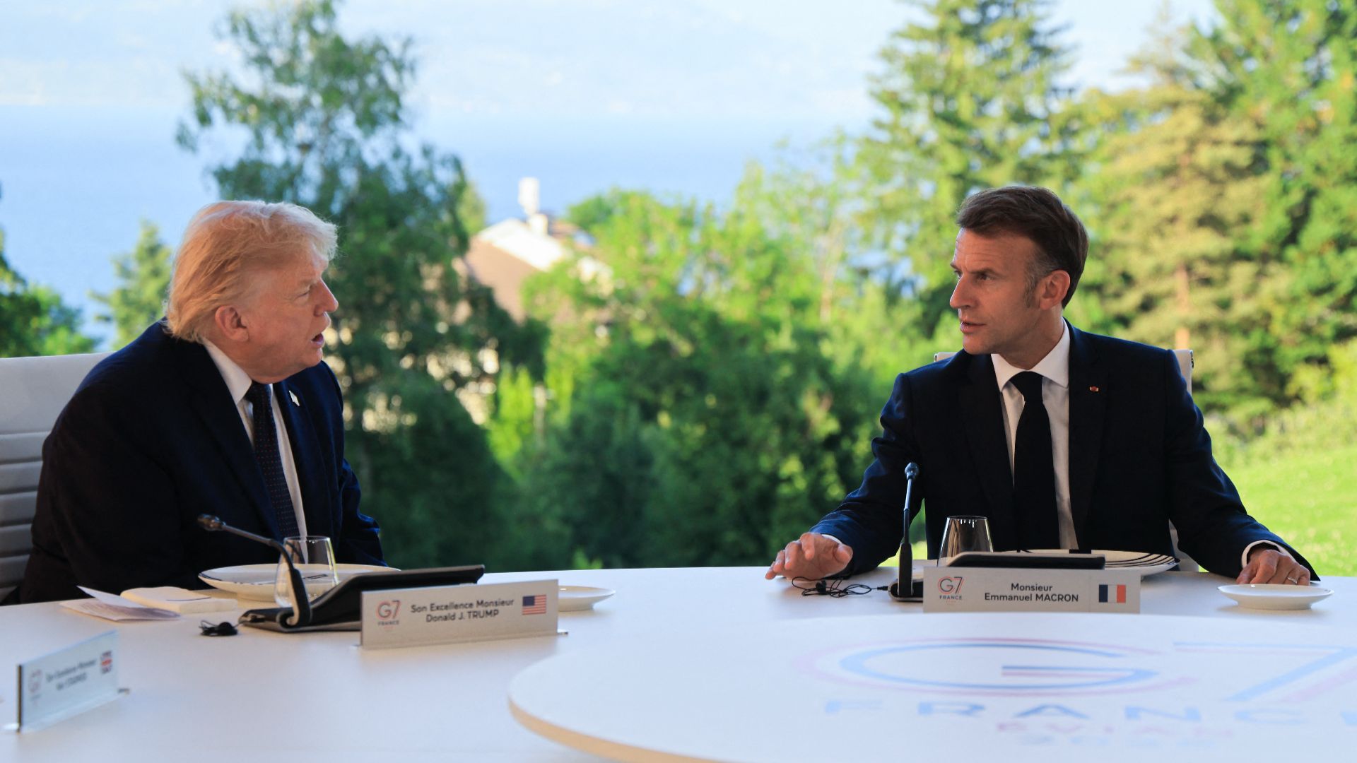 Macron résiste aux pressions américaines