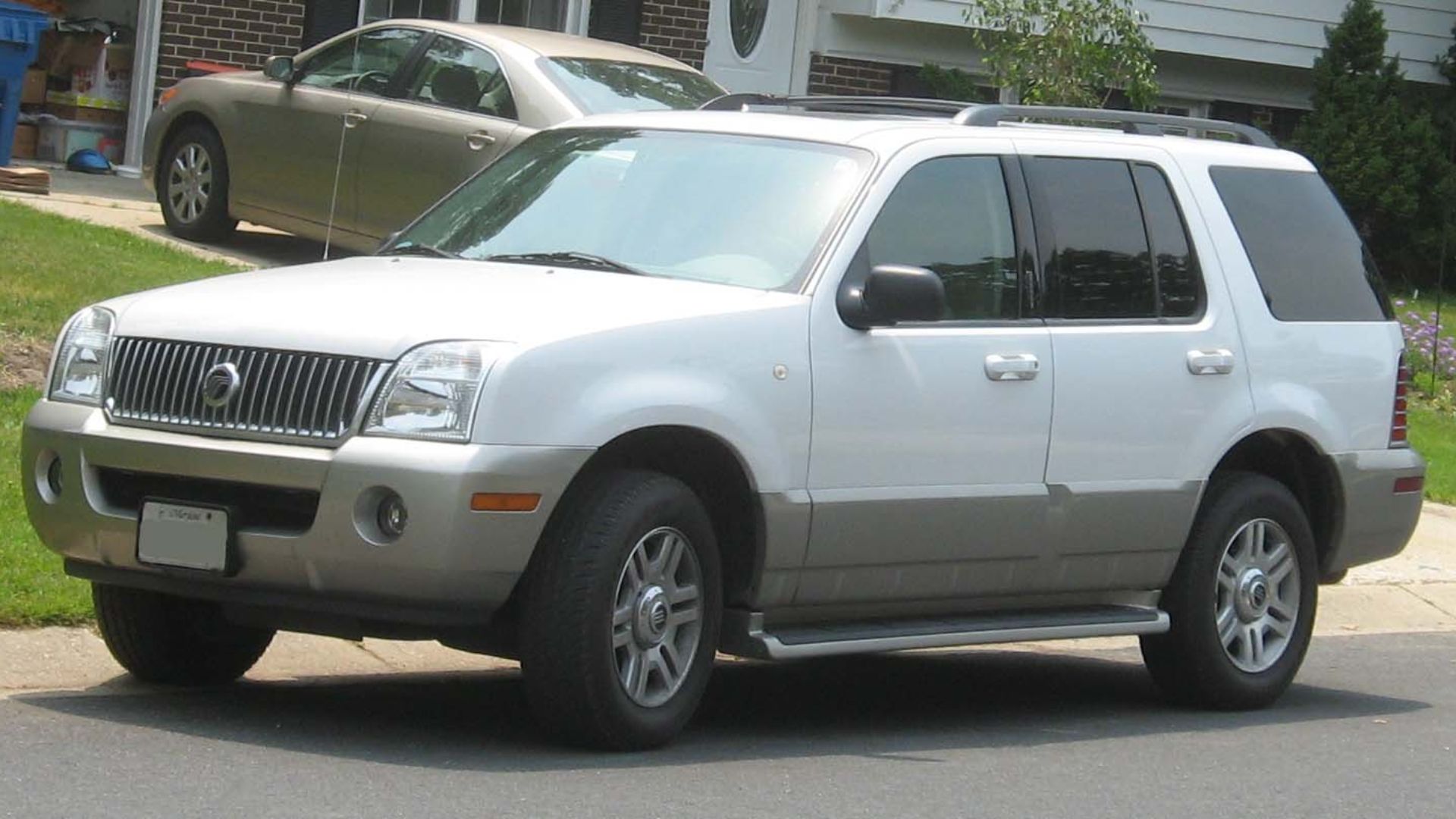 8. Mercury Mountaineer