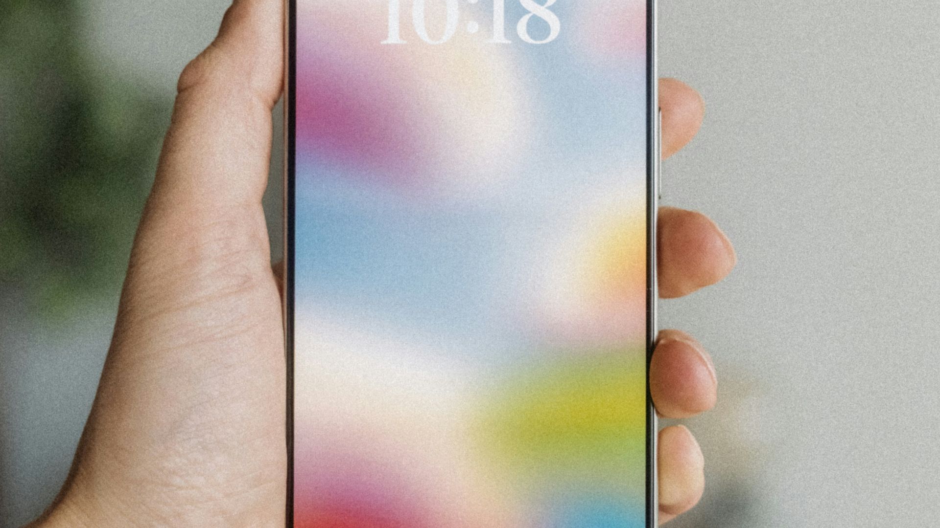 9. Vérifier son téléphone de manière excessive