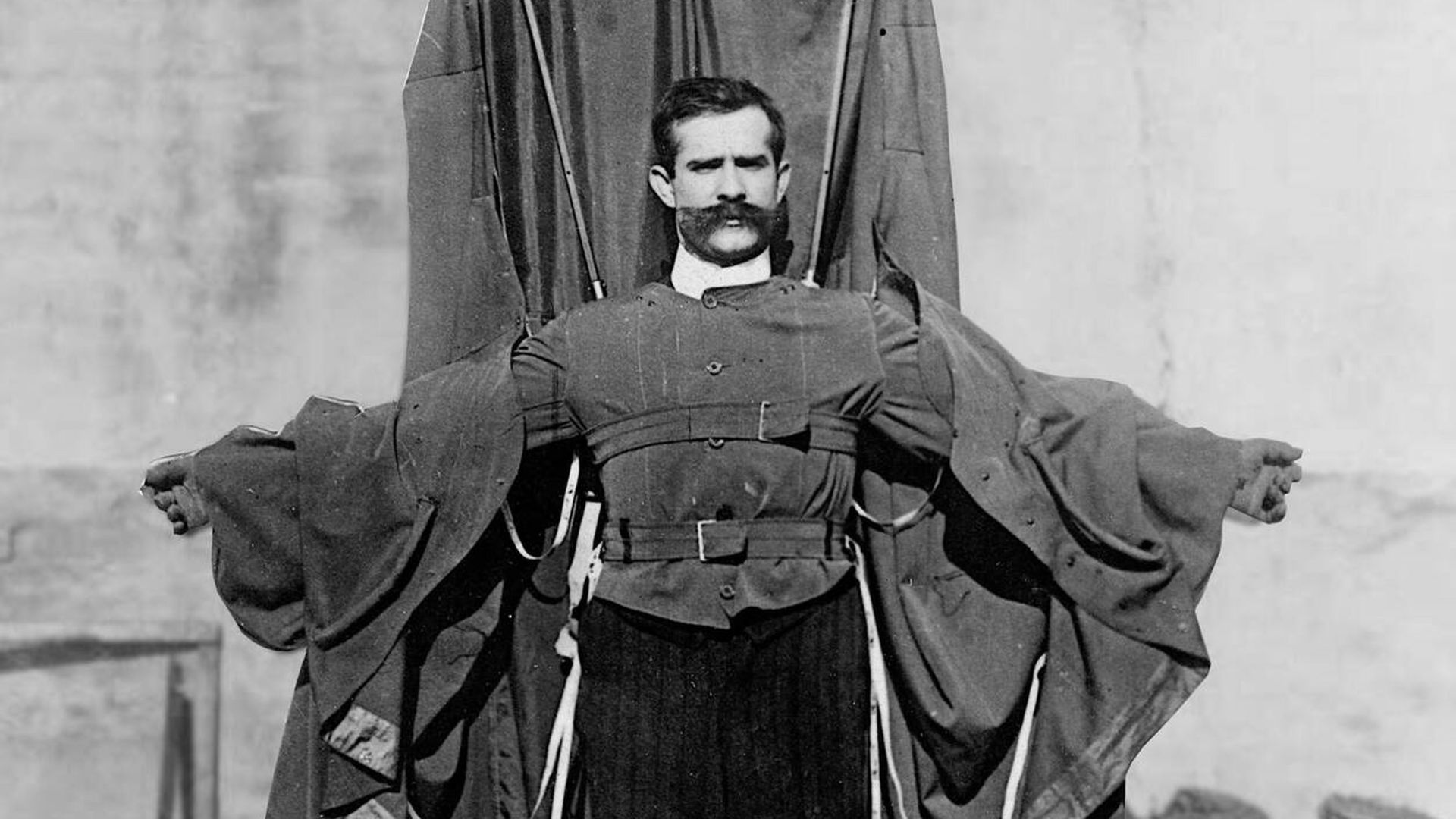 1. Manteau « Parachute »