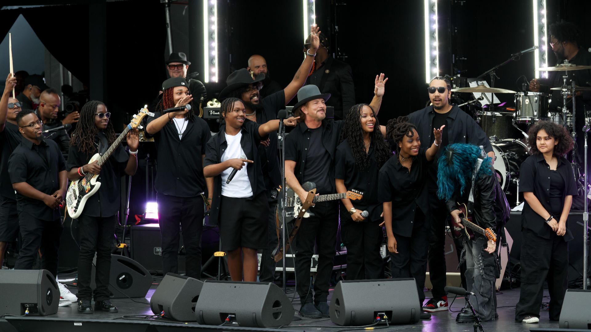 Eddie Vedder met en avant les jeunes talents lors de la cérémonie organisée au Centre Obama