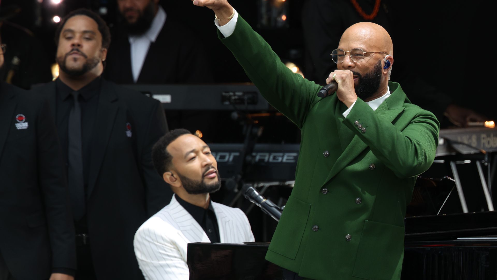 John Legend et Common rendent un hommage émouvant à travers la musique