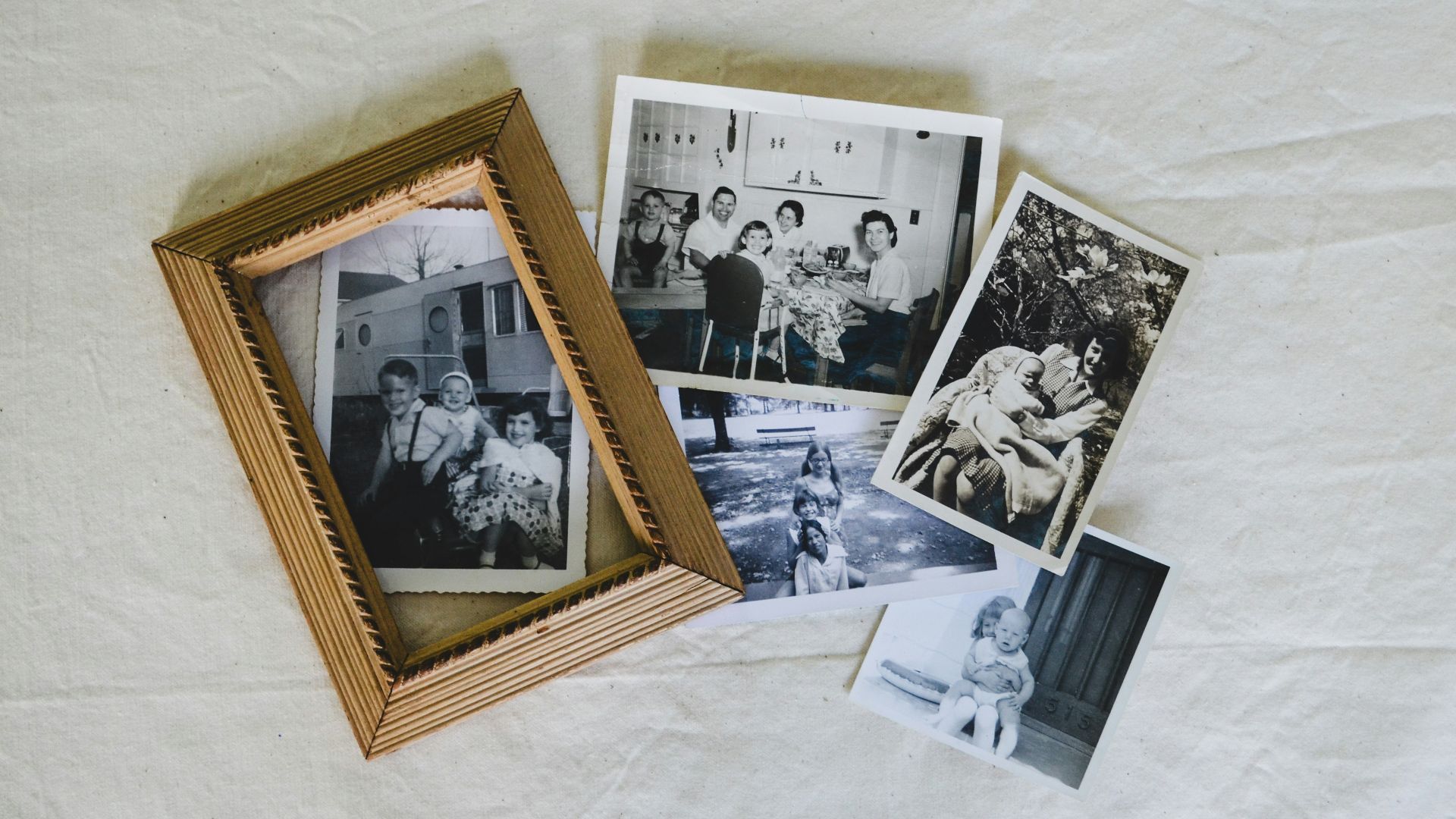 7. Photos de famille exposées