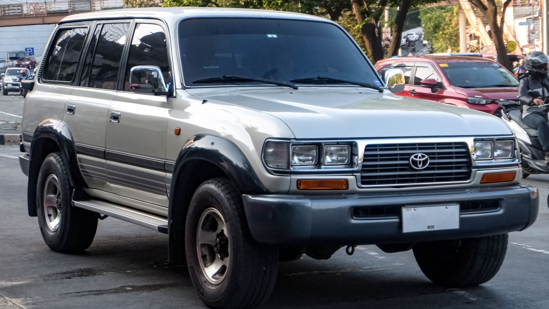 12. Toyota Land Cruiser HDJ80