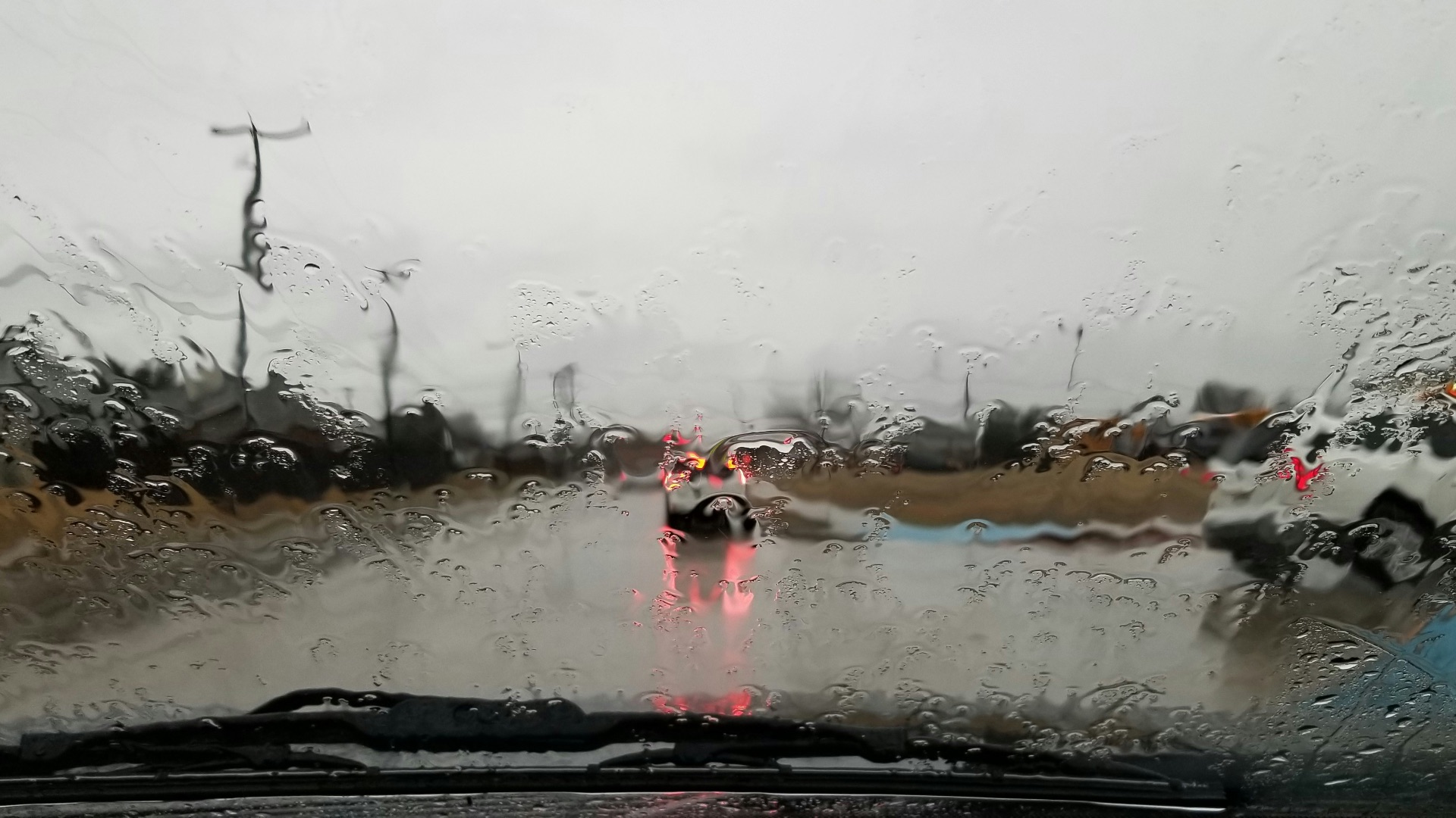 17. Refuser d'allumer ses phares par mauvais temps