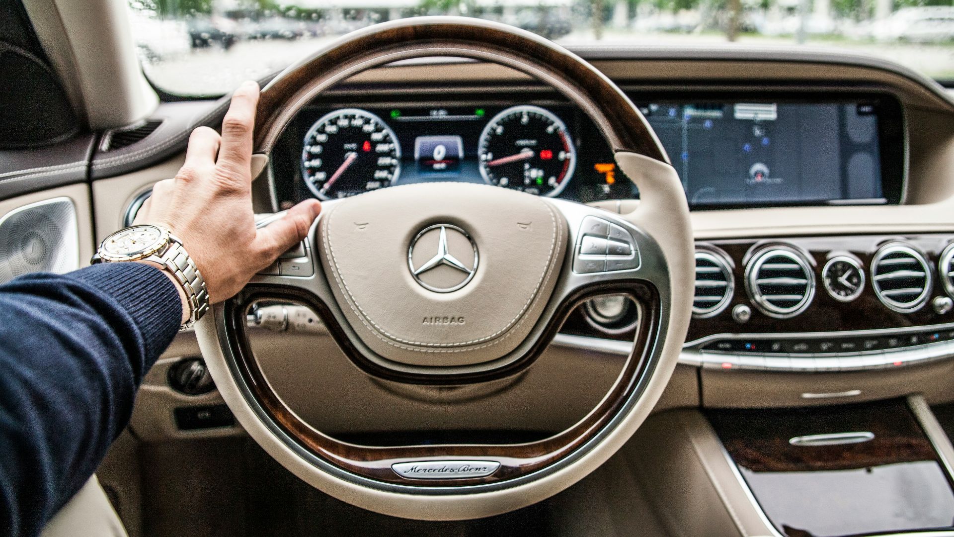 20 intérieurs de voiture qui ont mieux vieilli que leur extérieur