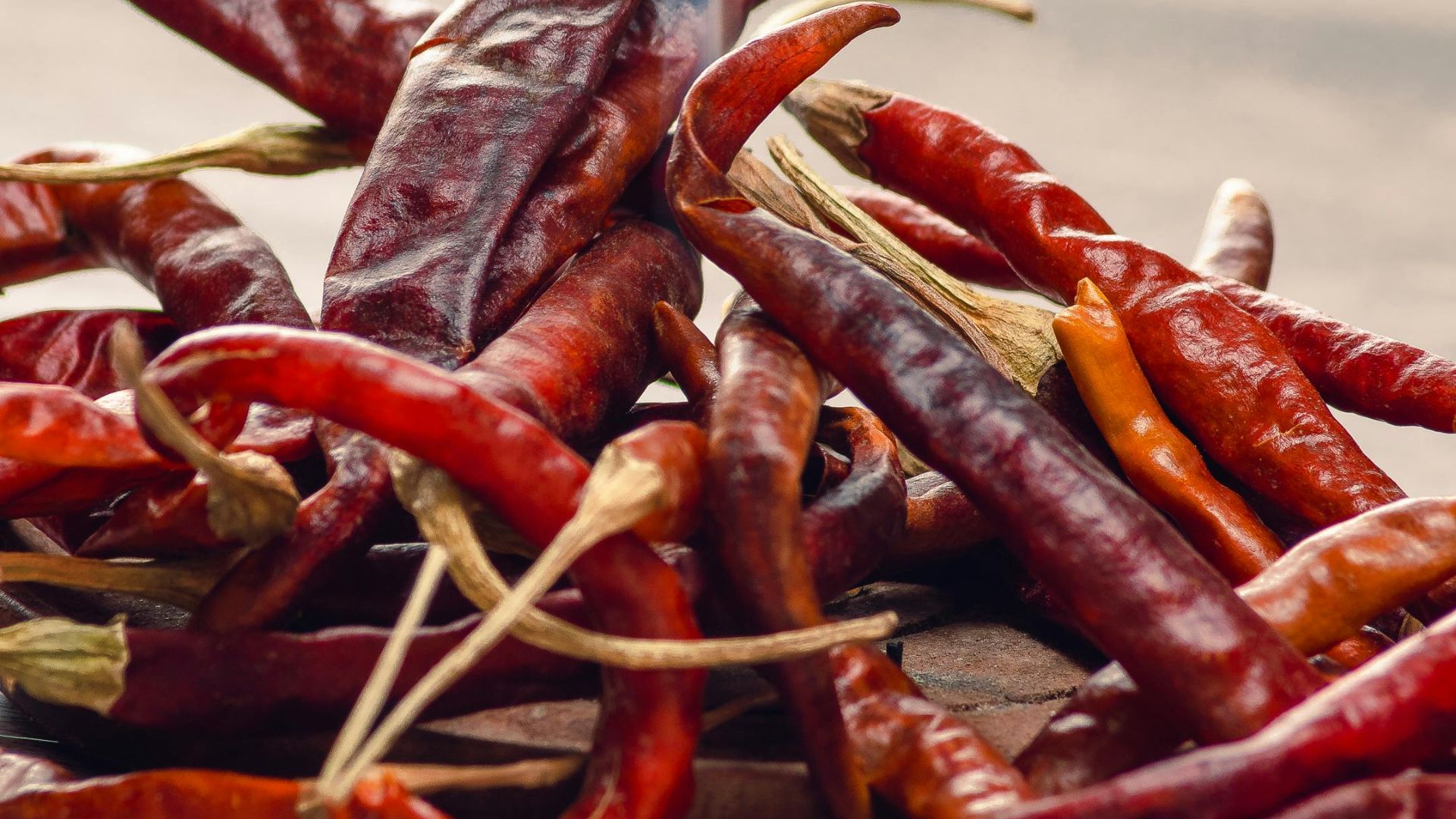 12. Ajouter des piments thaïlandais frais