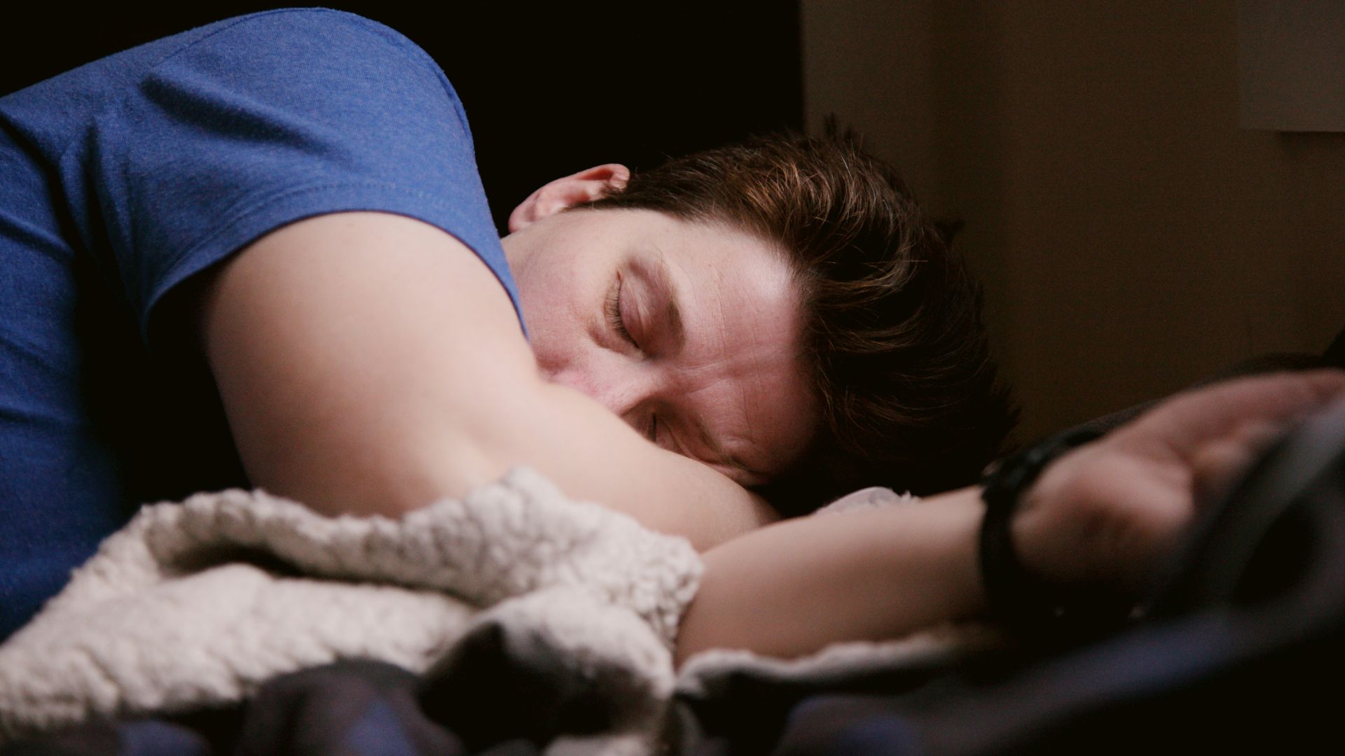 8. Dormir dans une mauvaise position