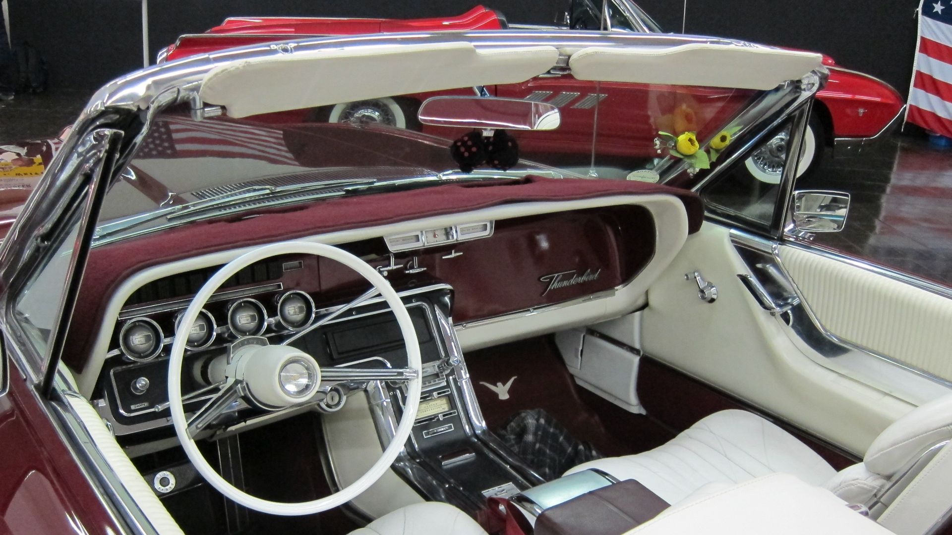 10. Ford Thunderbird de 2002 à 2005
