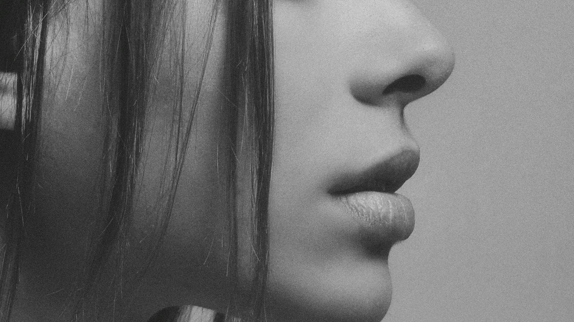 15. Sillons du philtrum bien marqués