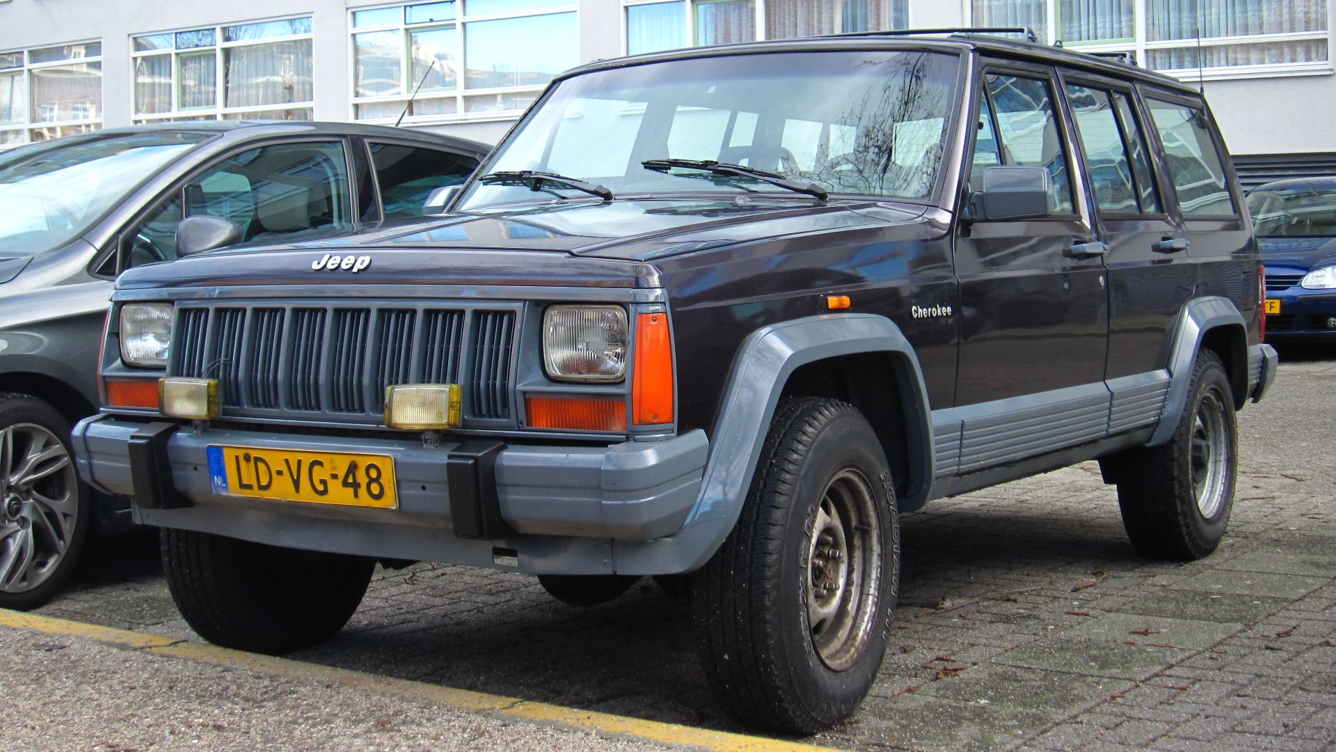 2. Jeep Cherokee XJ 2,5 L quatre cylindres (1984-1990)