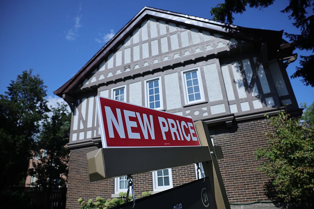 Canadians willing to move outside of major cities for affordability