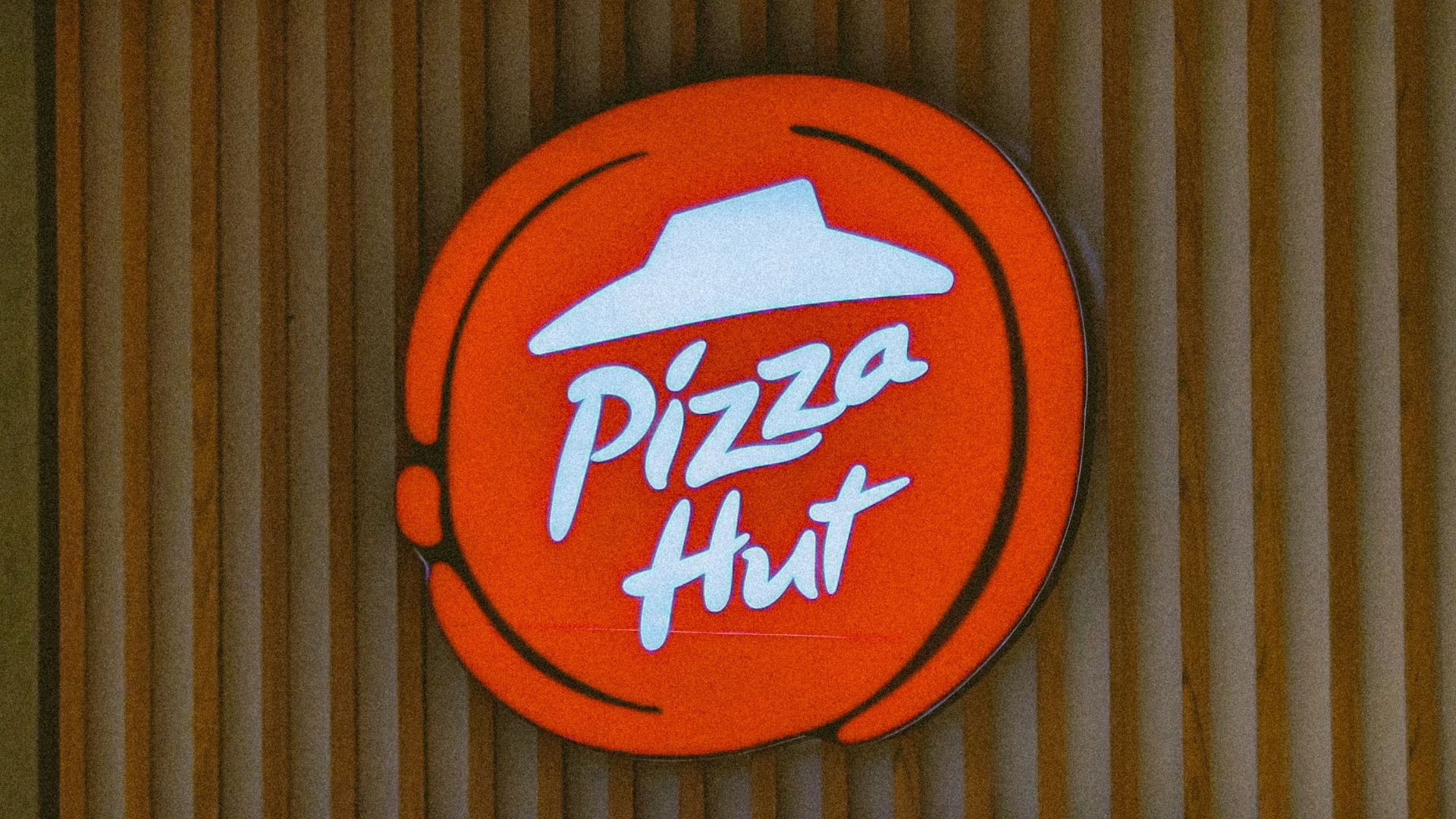 4. Pizza Hut