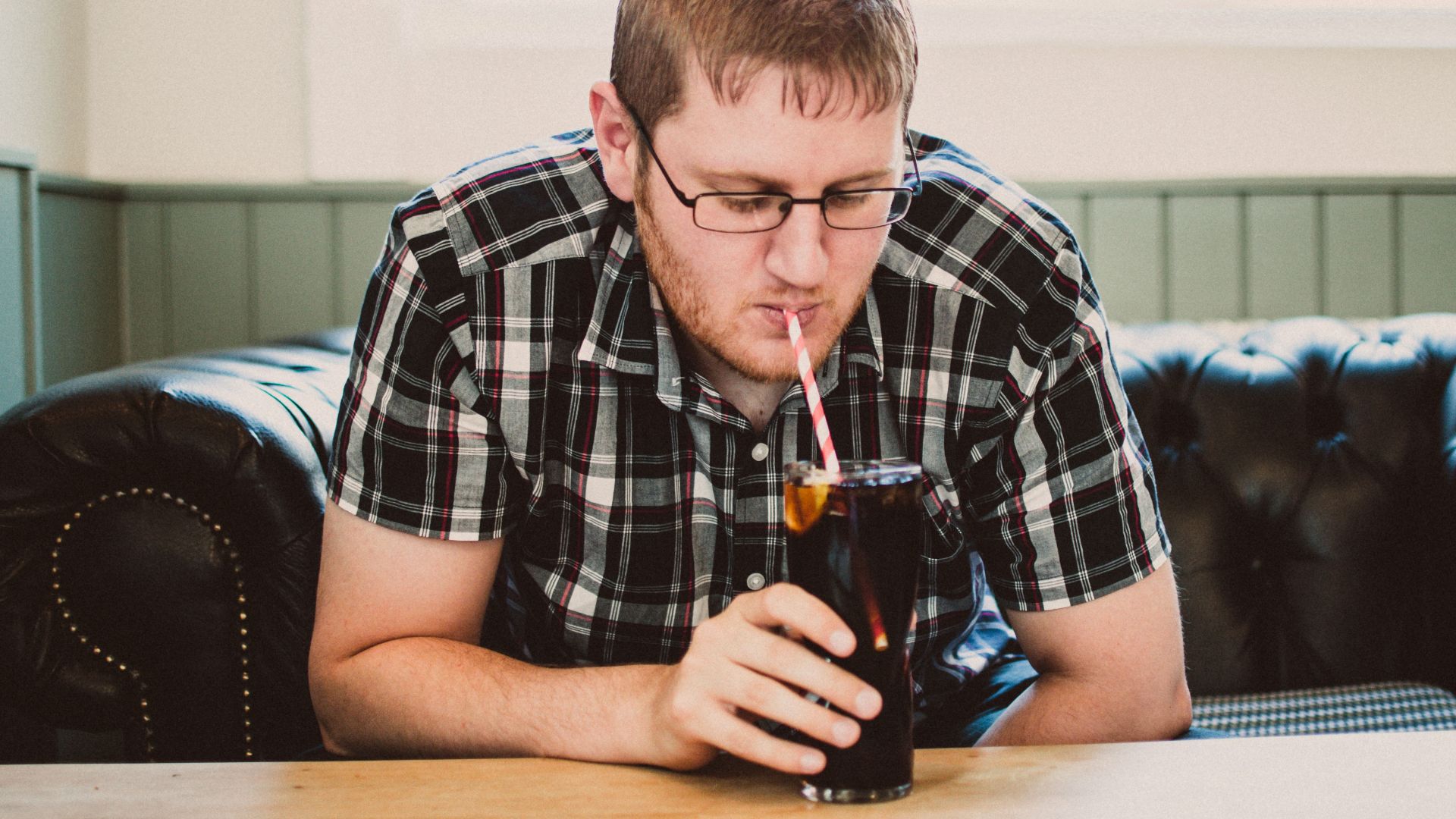 13. Consommer trop de boissons sucrées