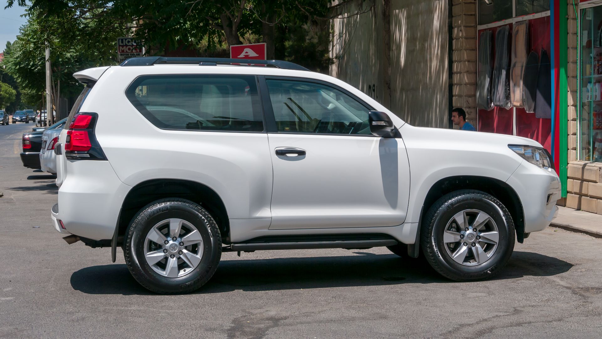 20. Toyota Land Cruiser