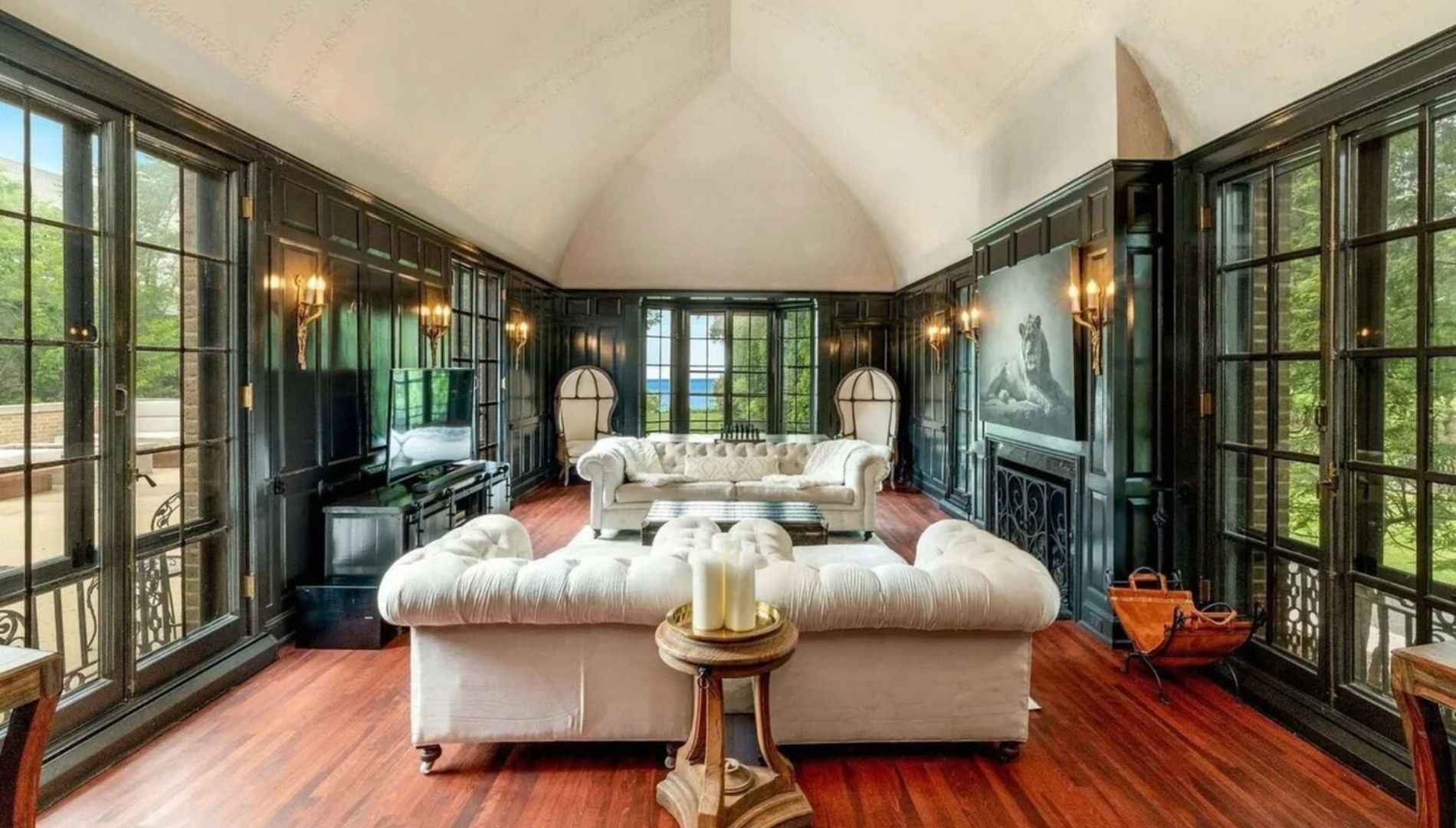 A panoramic living room
