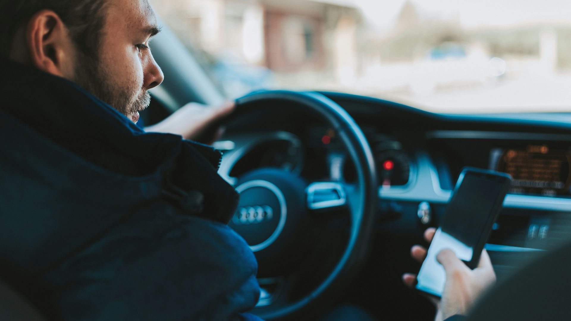 13. Interdire l'utilisation du téléphone aux feux rouges