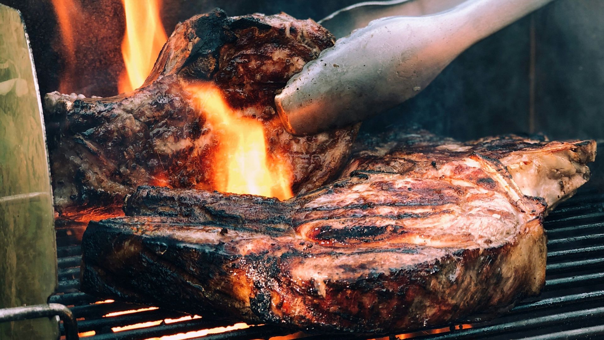 5. Retourner sans cesse la viande