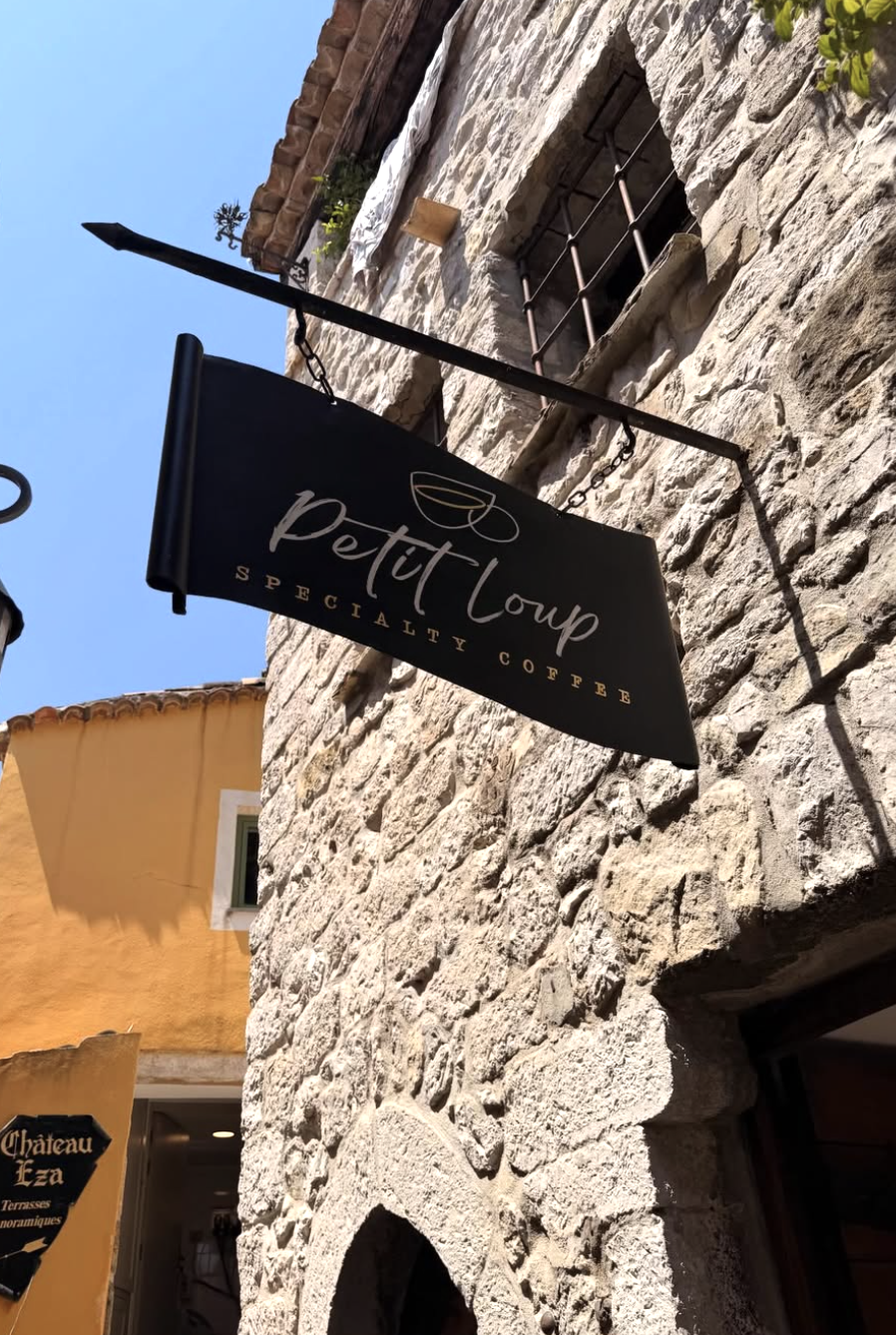Un charmant café