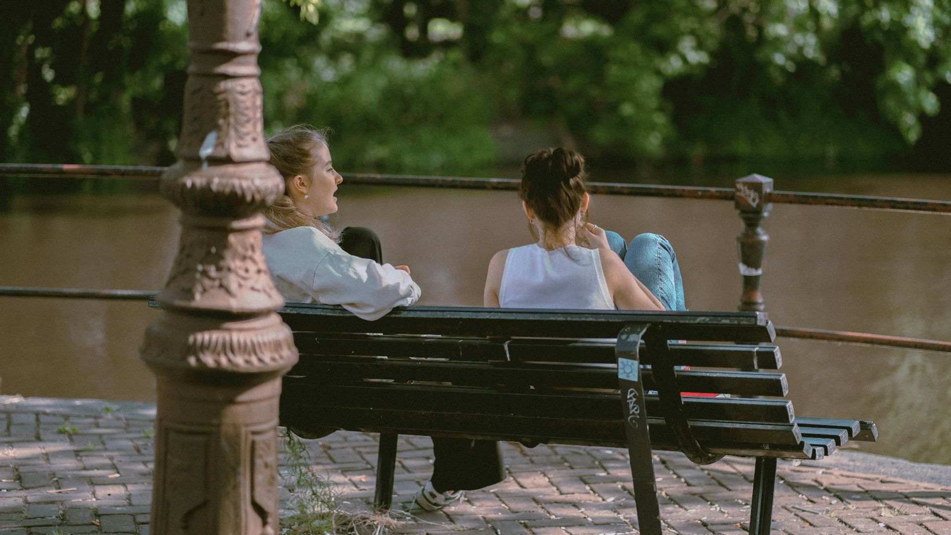 3. Il n'est pas à l'aise avec la communication directe
