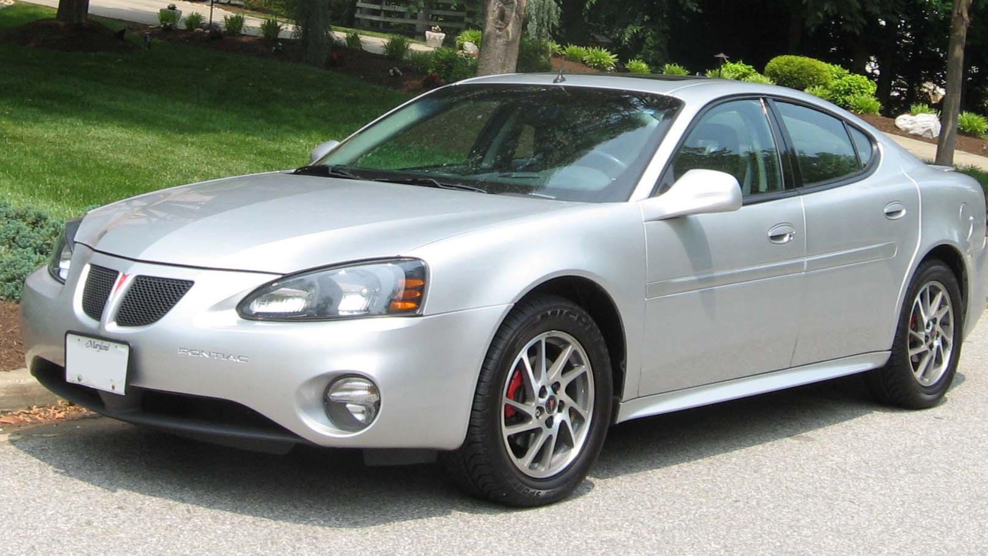 4. Pontiac Grand Prix (2004-2008)