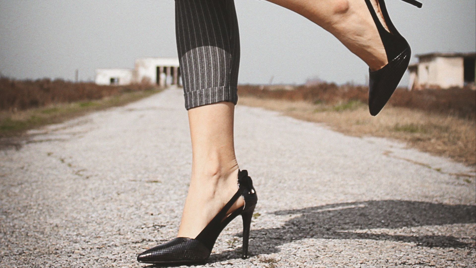 9. Chaussures à lanières fines