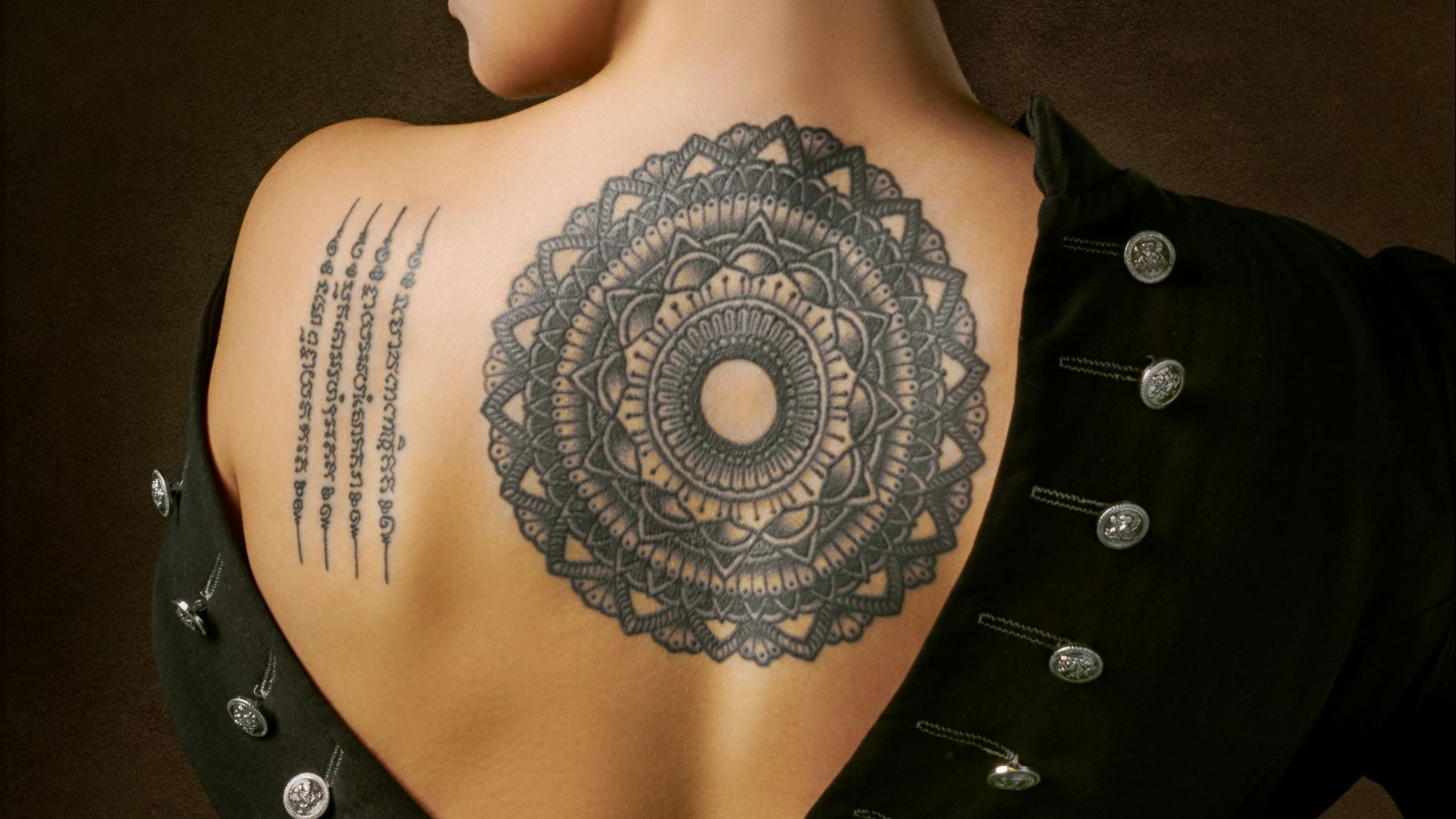 11. Mandalas géométriques sur des surfaces courbes