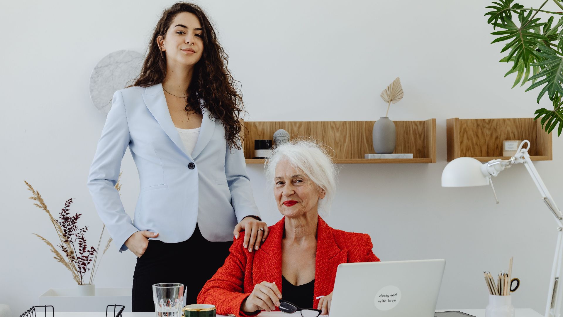 10 règles professionnelles de la génération des baby-boomers qui fonctionnent encore… et 10 que la génération Z a eu raison de rejeter