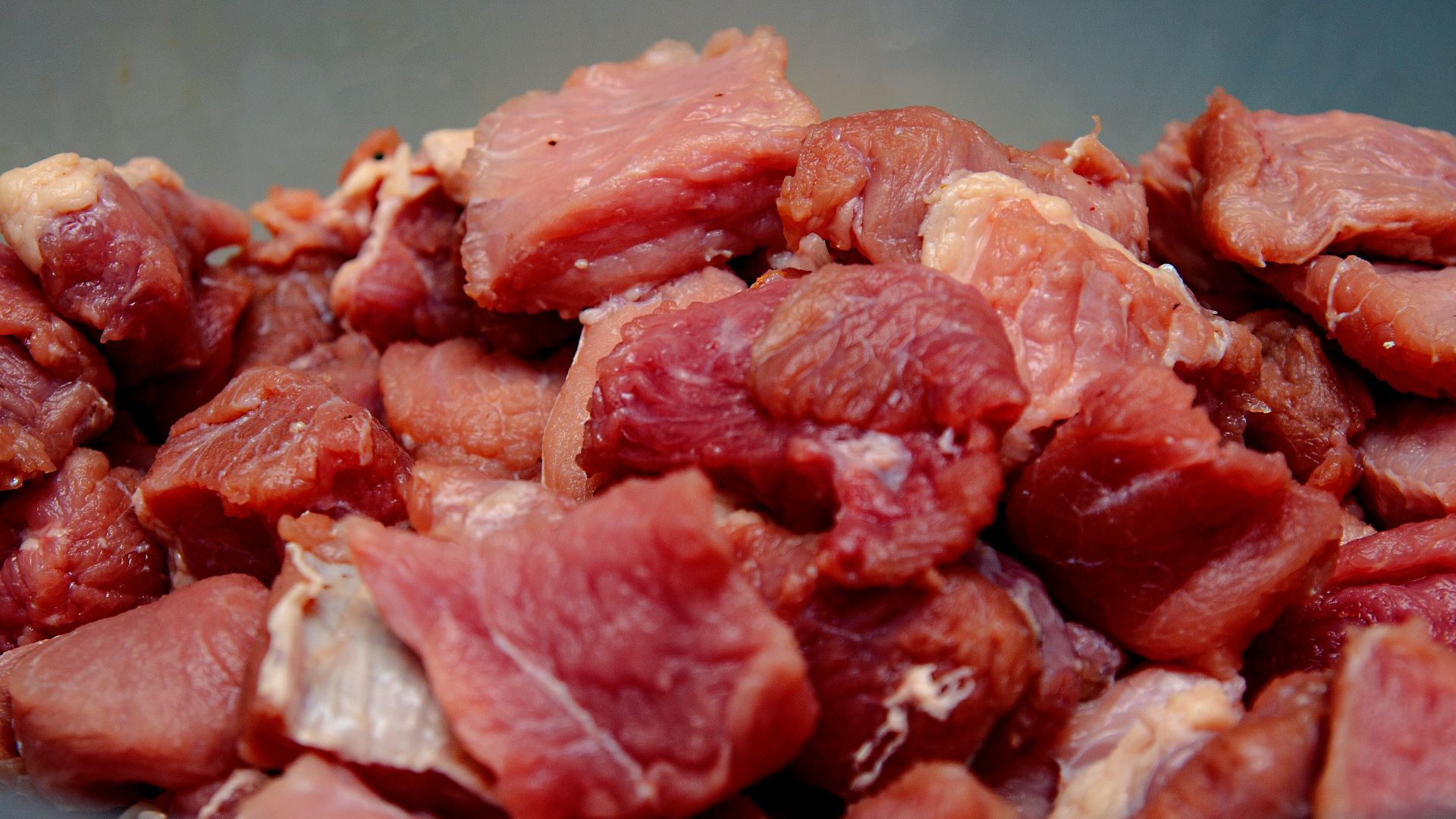 8. Tranches de pain grillées à la crème et au bœuf émincé