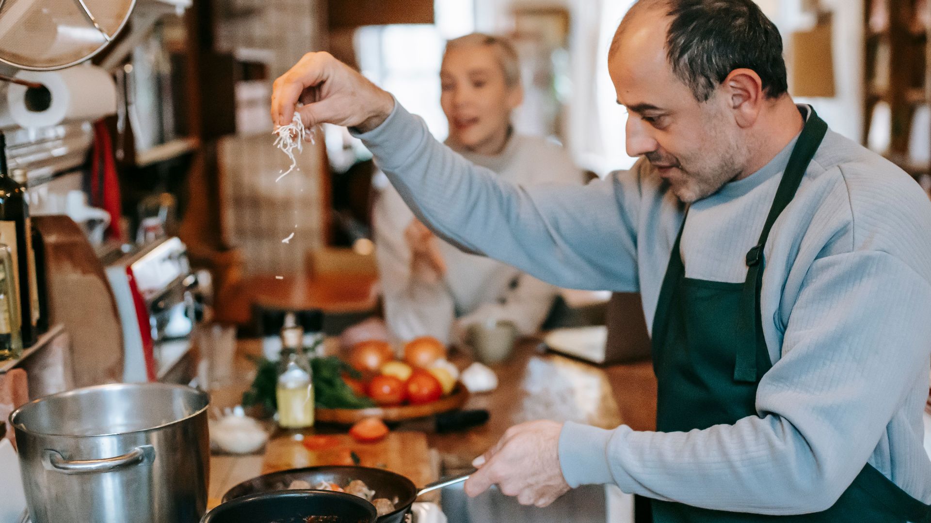 3. Cuisiner à la maison la plupart du temps
