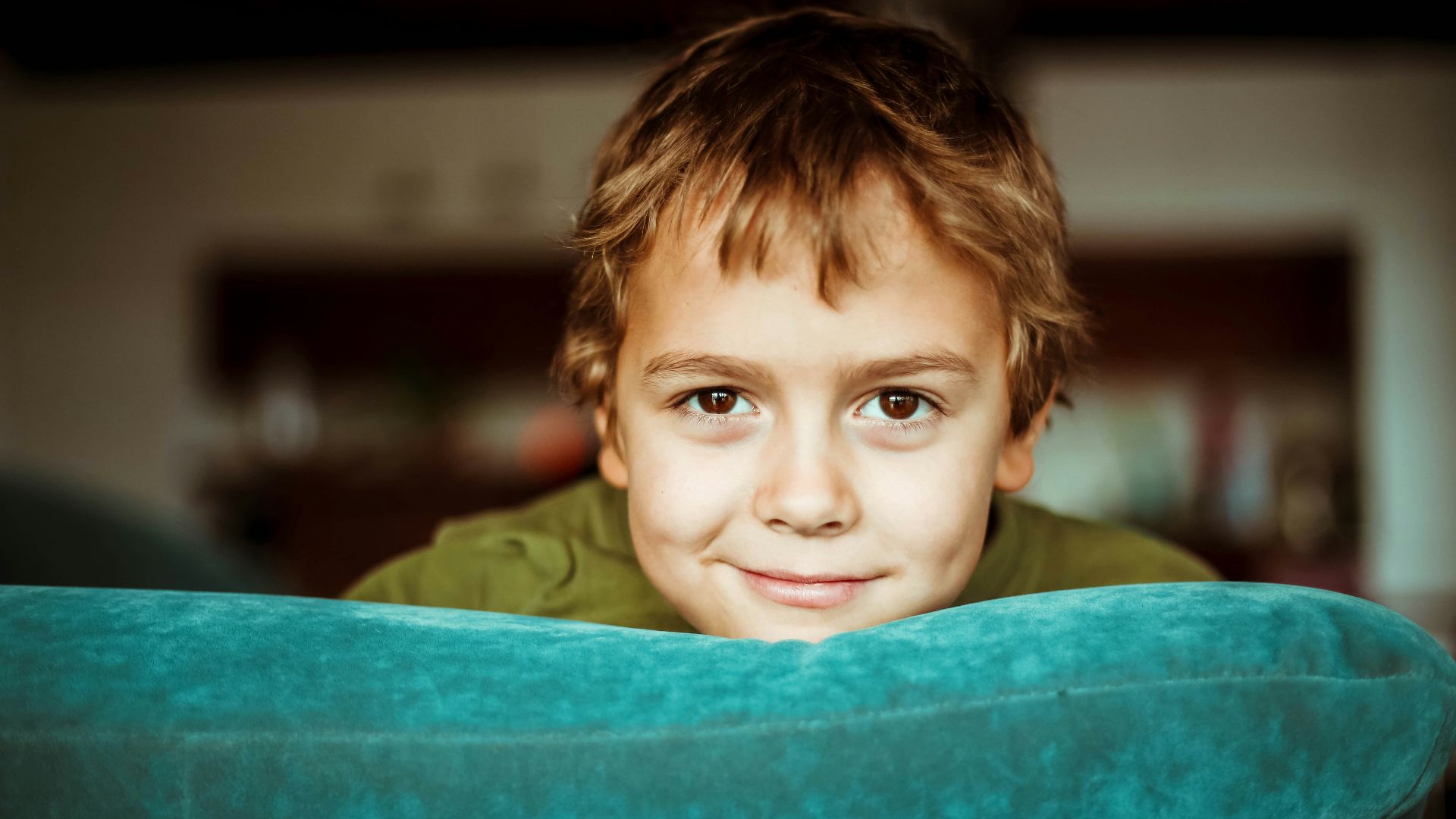 17. Ils laissent leur enfant s'ennuyer