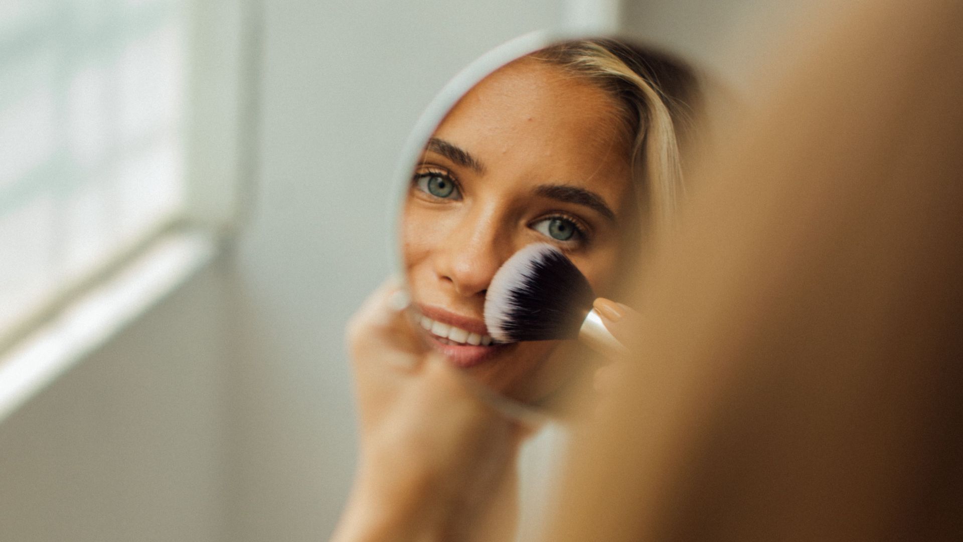 2. Maquillage discret ou quasi inexistant