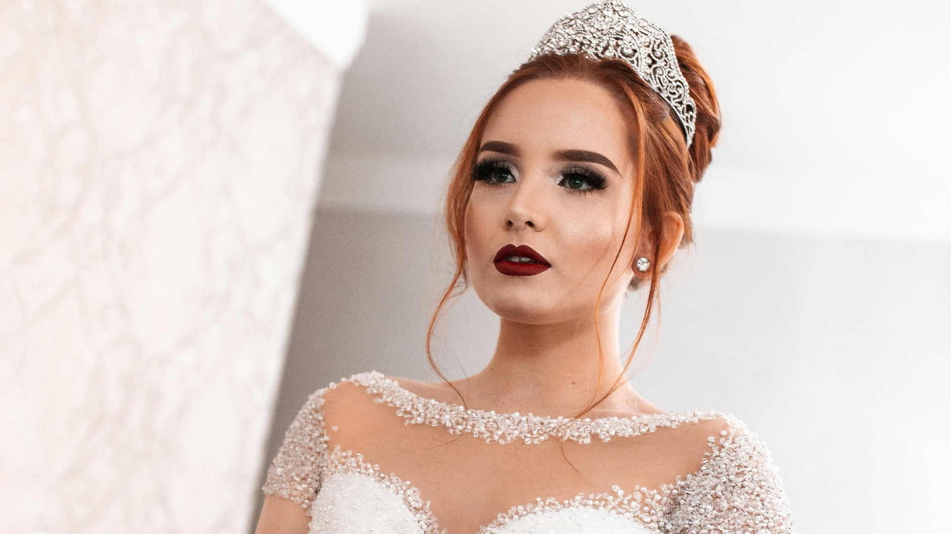 10. Opter pour un look qui ne lui ressemble pas du tout