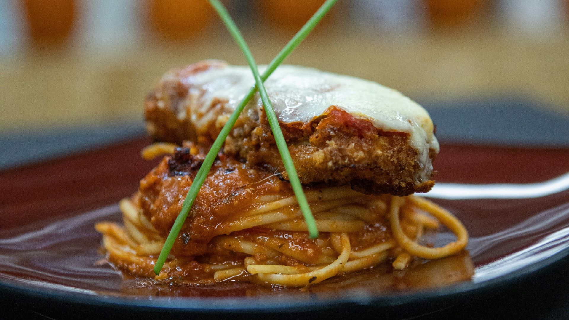 5. Poulet au parmesan et spaghettis