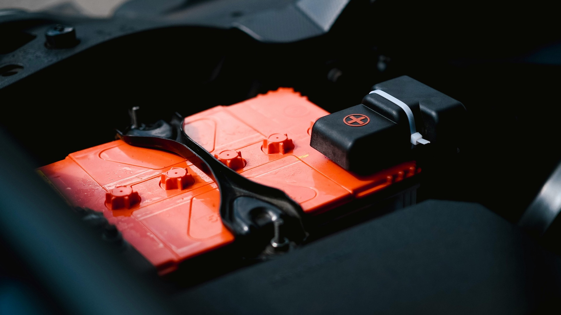 6. Fixez correctement la batterie